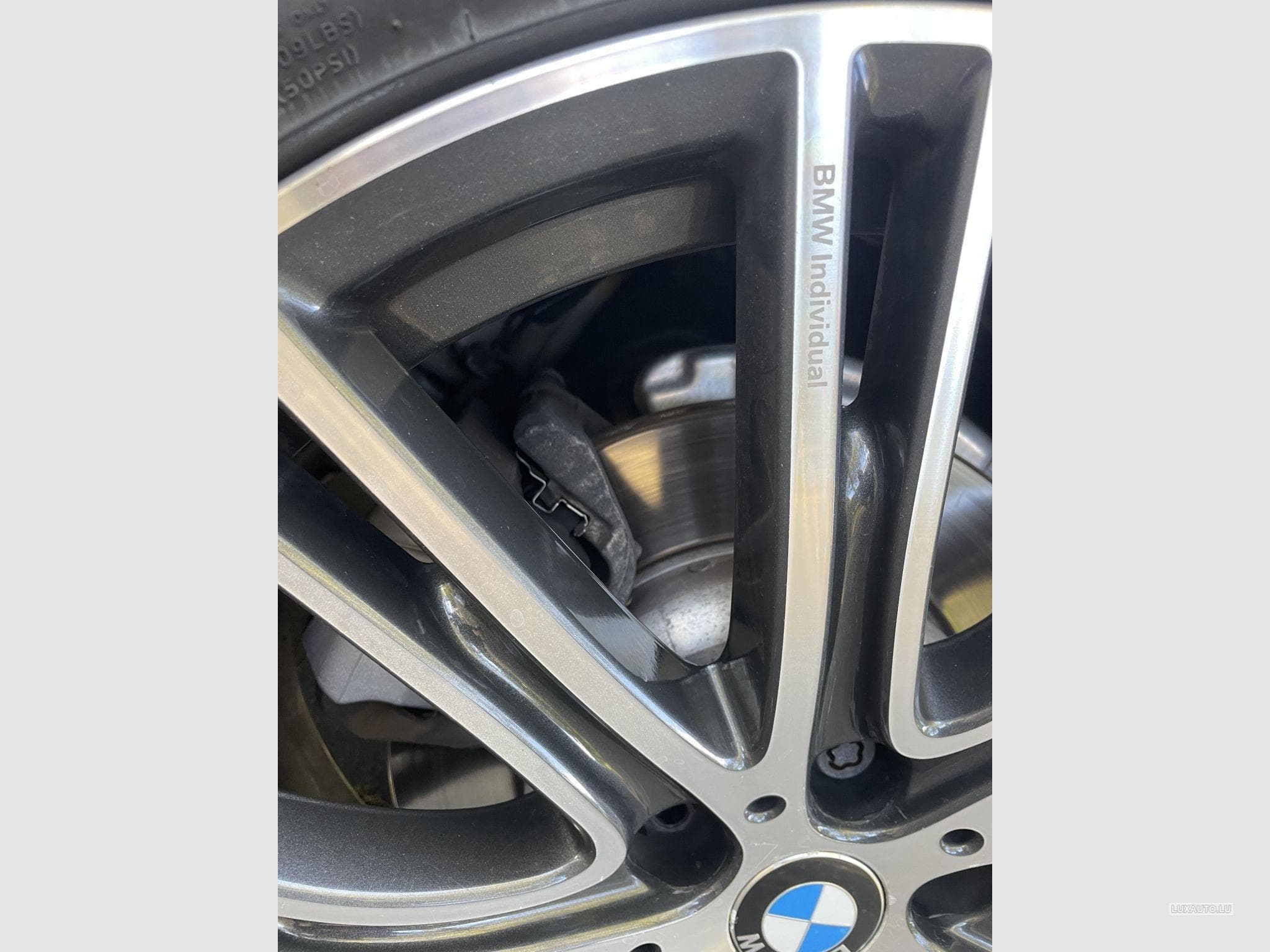 BMW 525 LUXURY-LINE (2017) - Photo 12
