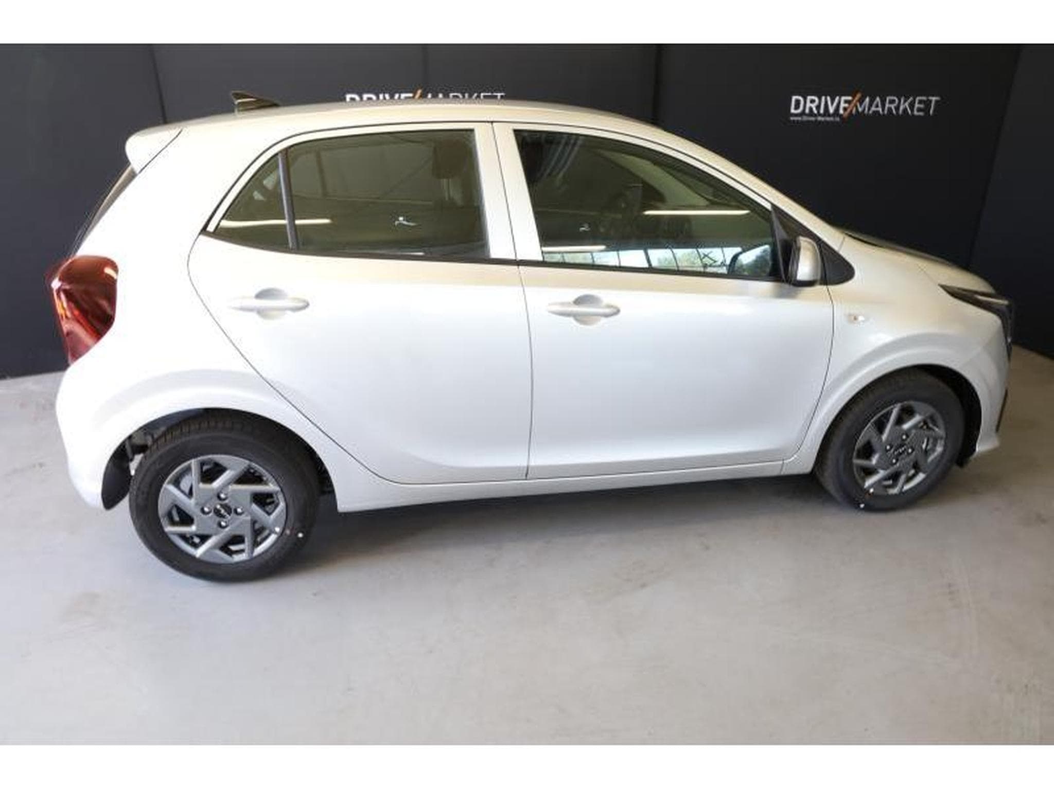 Kia Picanto Pulse (2024) - Photo 10
