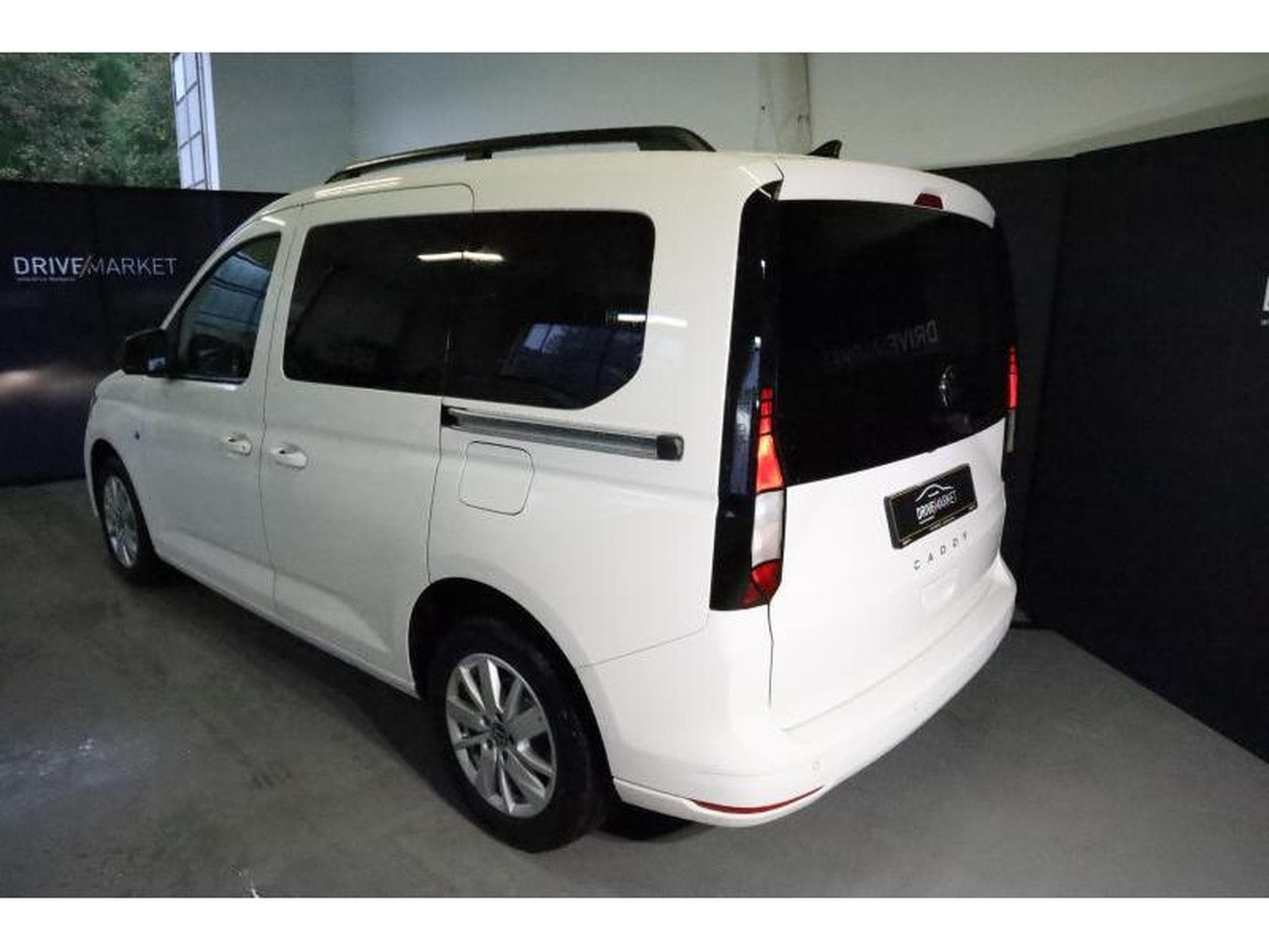 VW Caddy Life (2025) - Photo 3