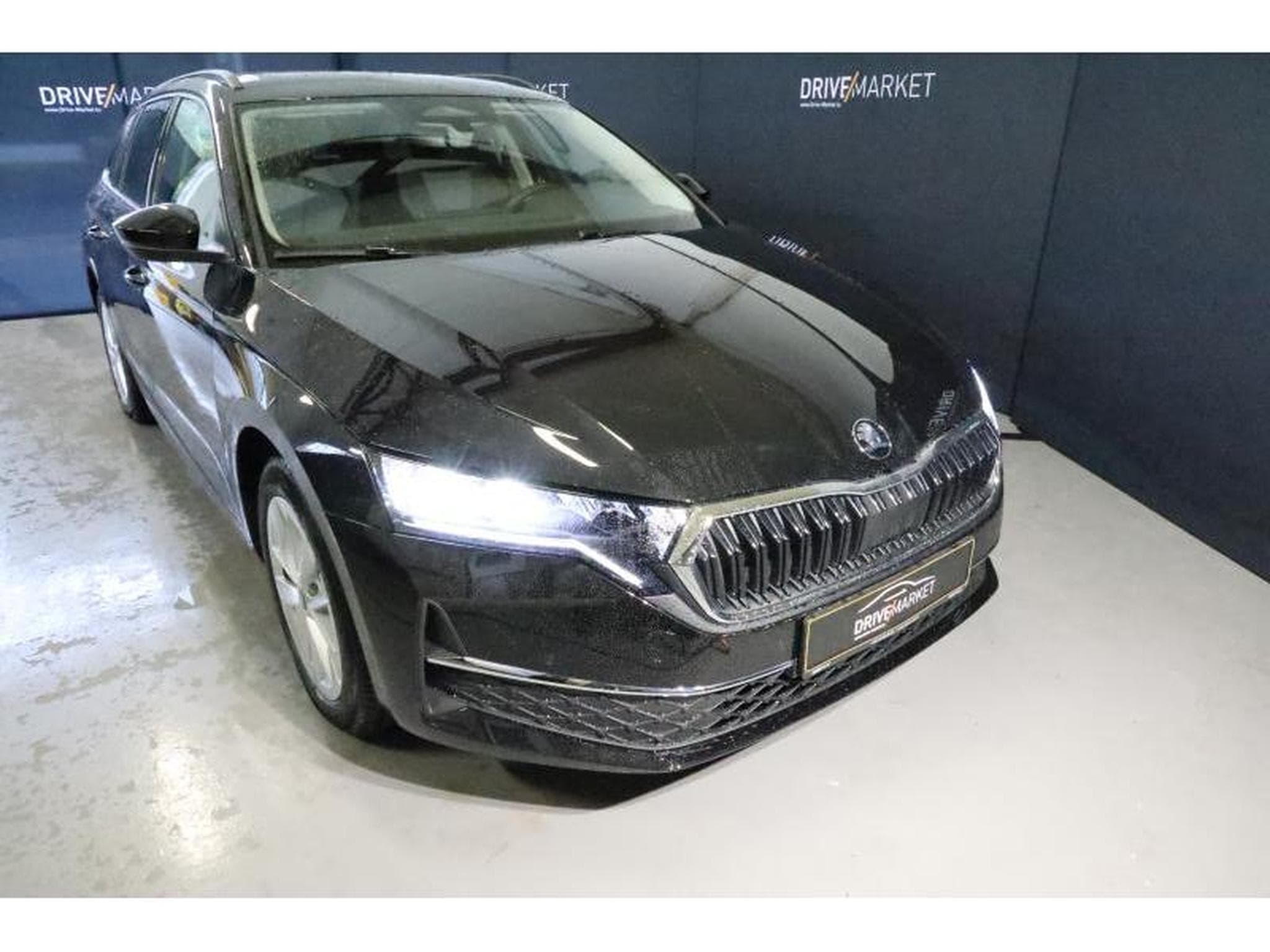 Skoda Octavia Selection (2025) - Photo 14