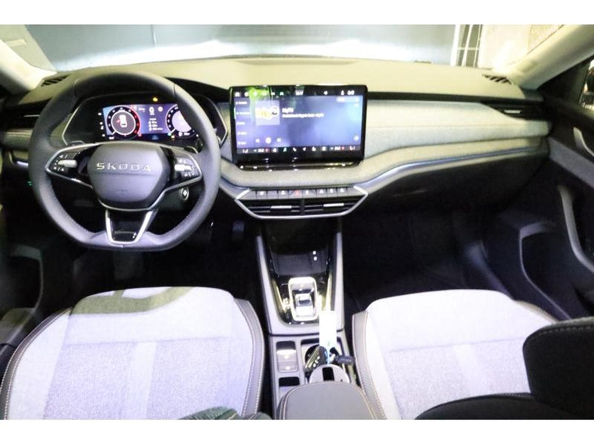 Skoda Octavia Selection (2025) - Photo 2