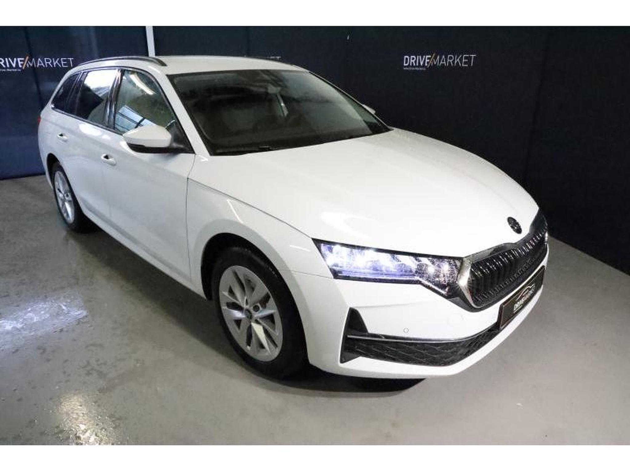 Skoda Octavia Selection (2025) - Photo 1