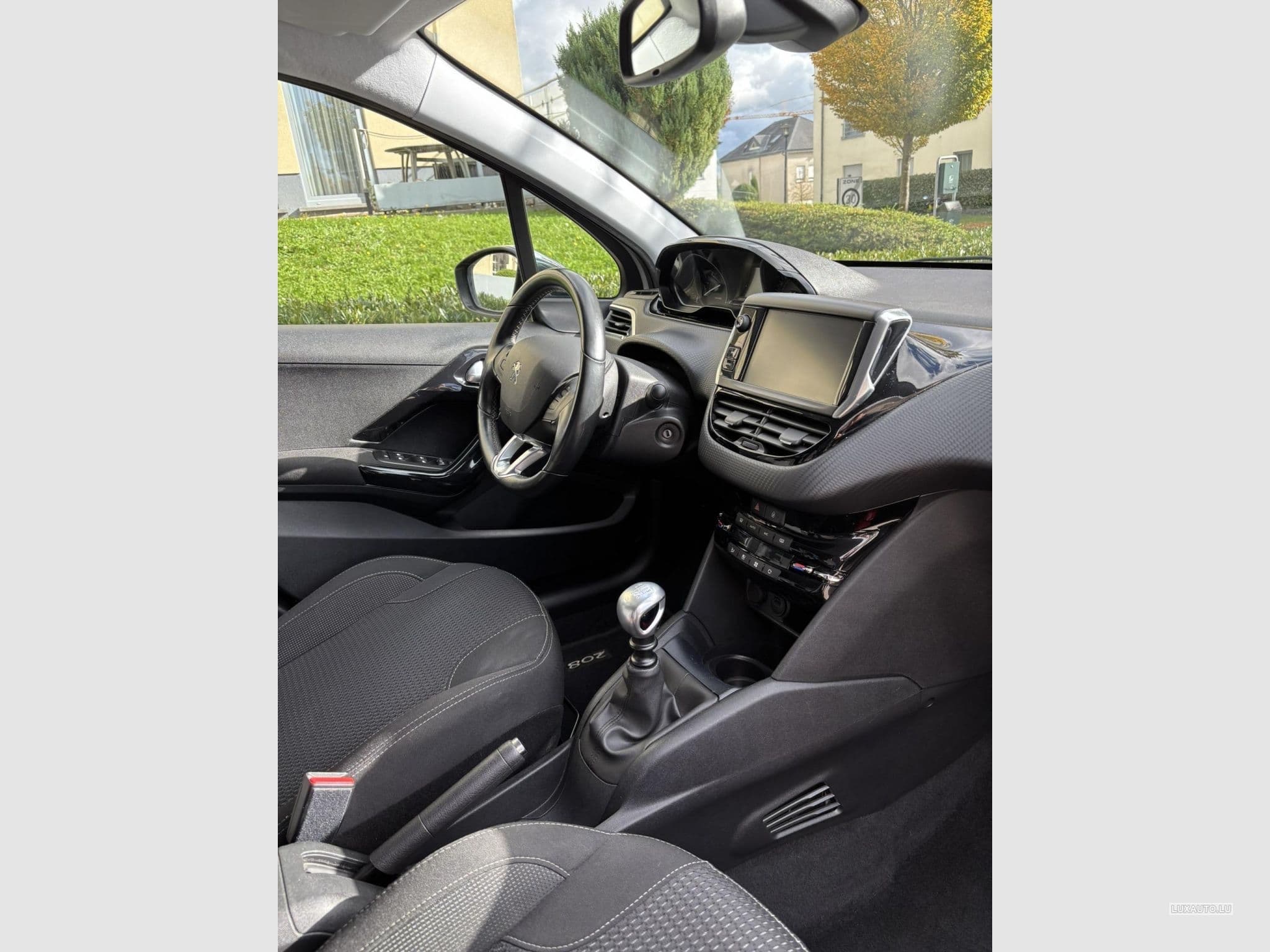 Peugeot 208 Pack Allure (2018) - Photo 9