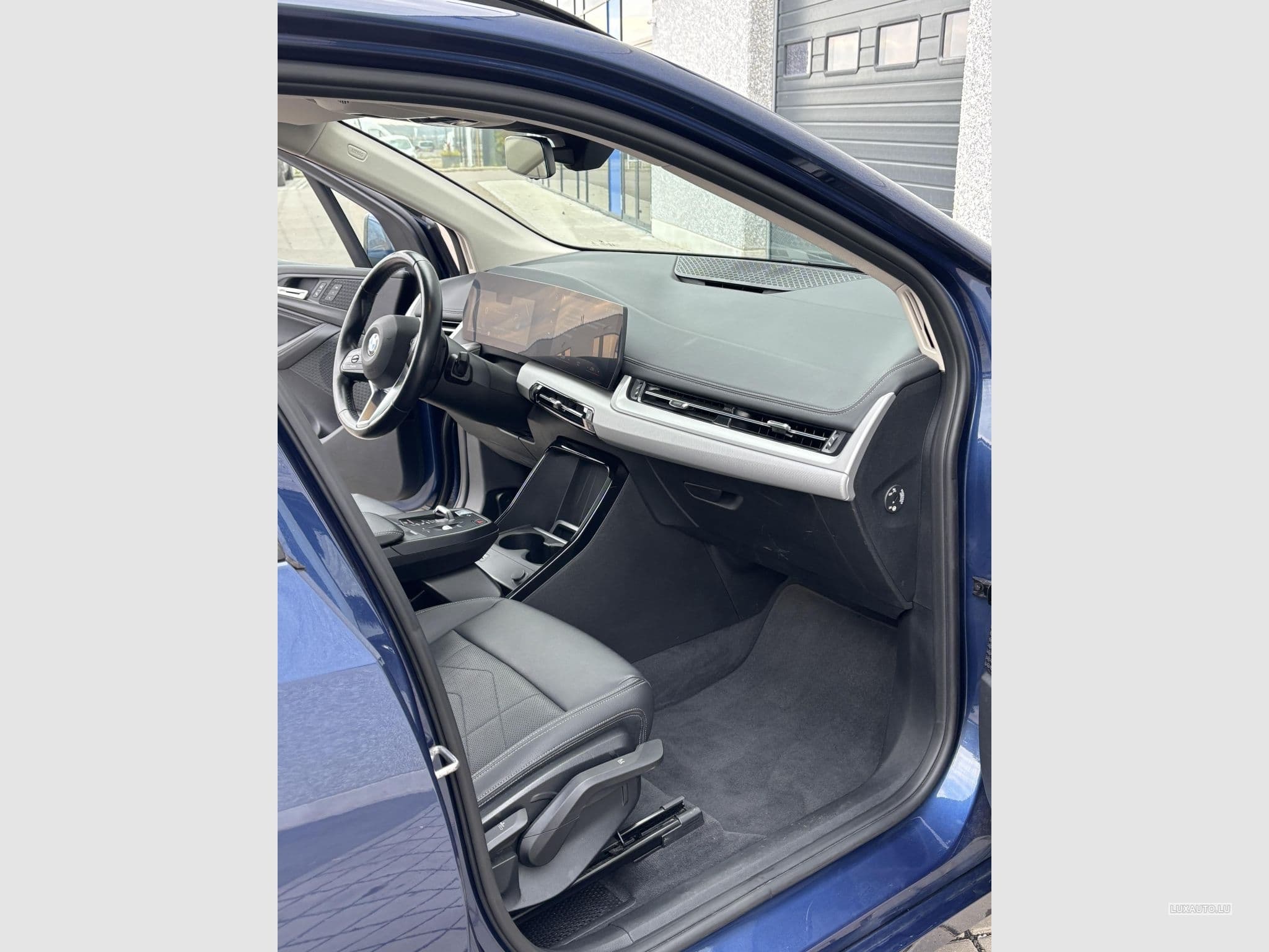 BMW 218 Série 2 Active Tourer 218d, 110 kW (150 ch), Phytonicblau (B (2022) - Photo 8