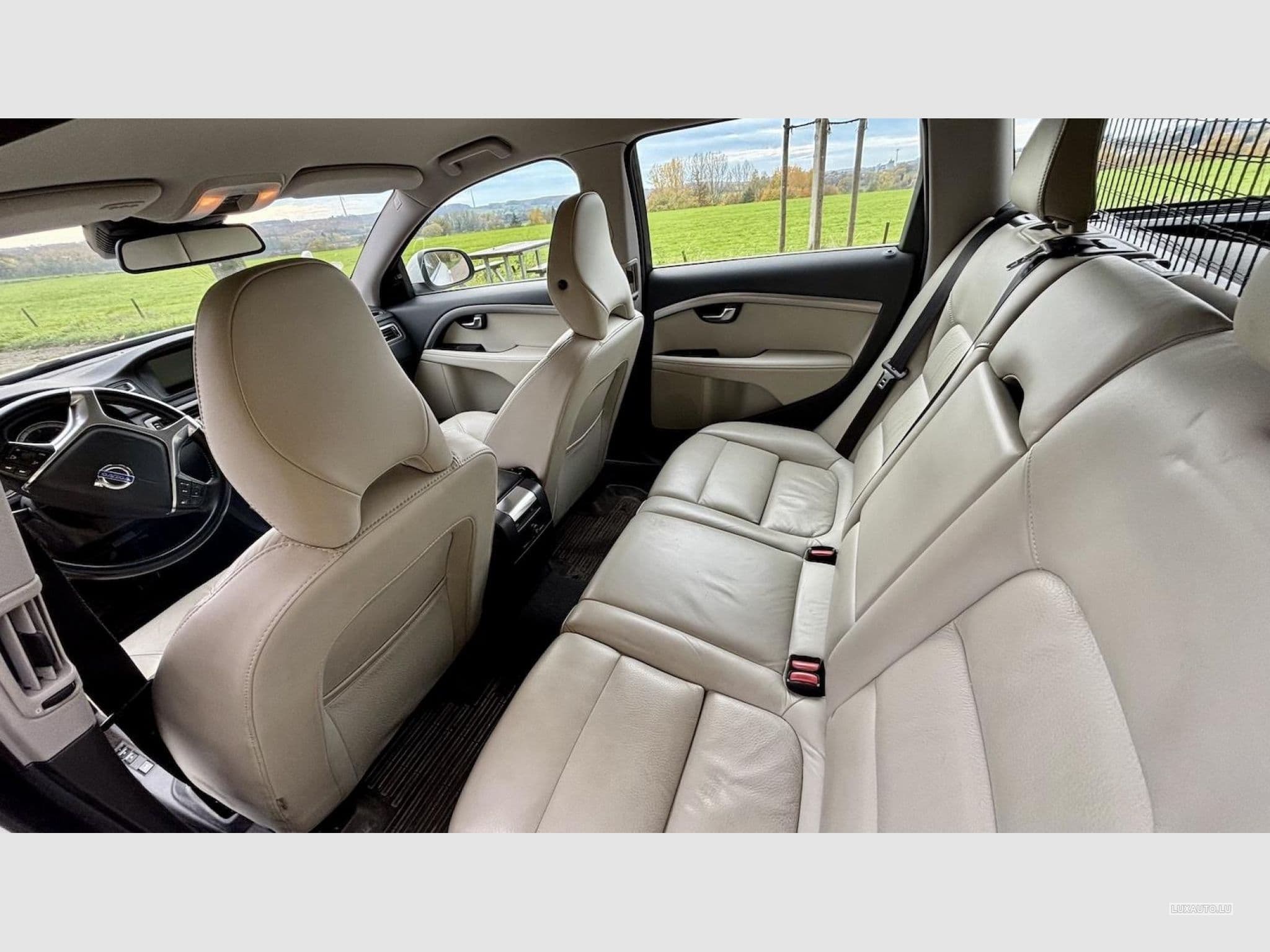 Volvo V70 2.0 D3 5-cylinder diesel, 136hp, 6-speed manual– Full Option (2013) - Photo 9