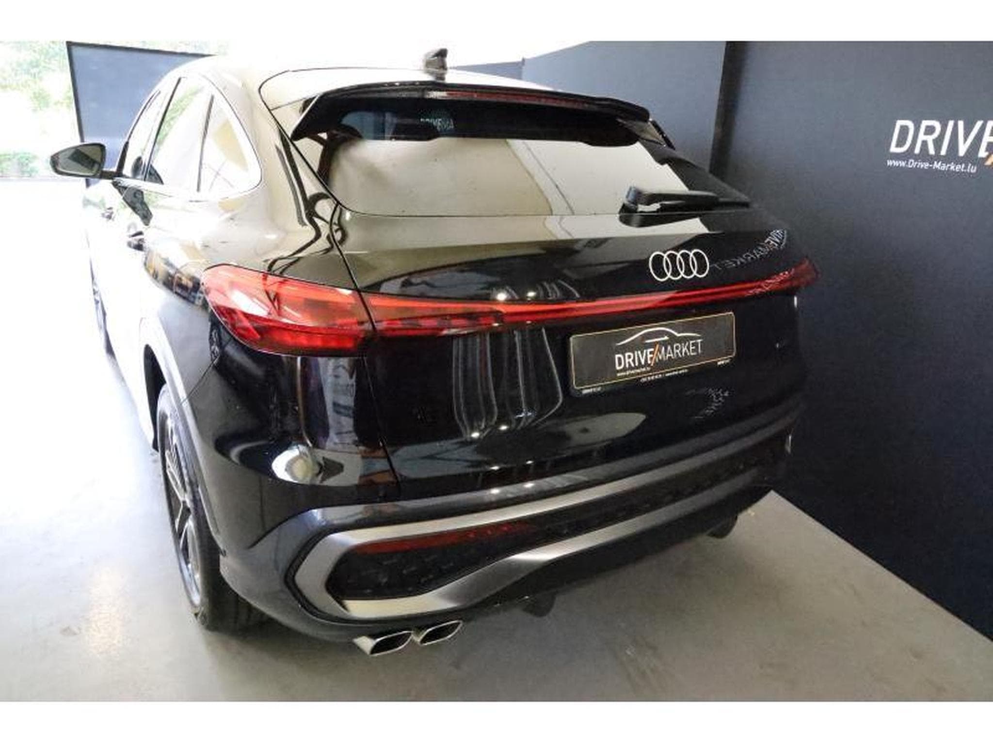 Audi Q5 Sportback S-Line (2025) - Photo 20