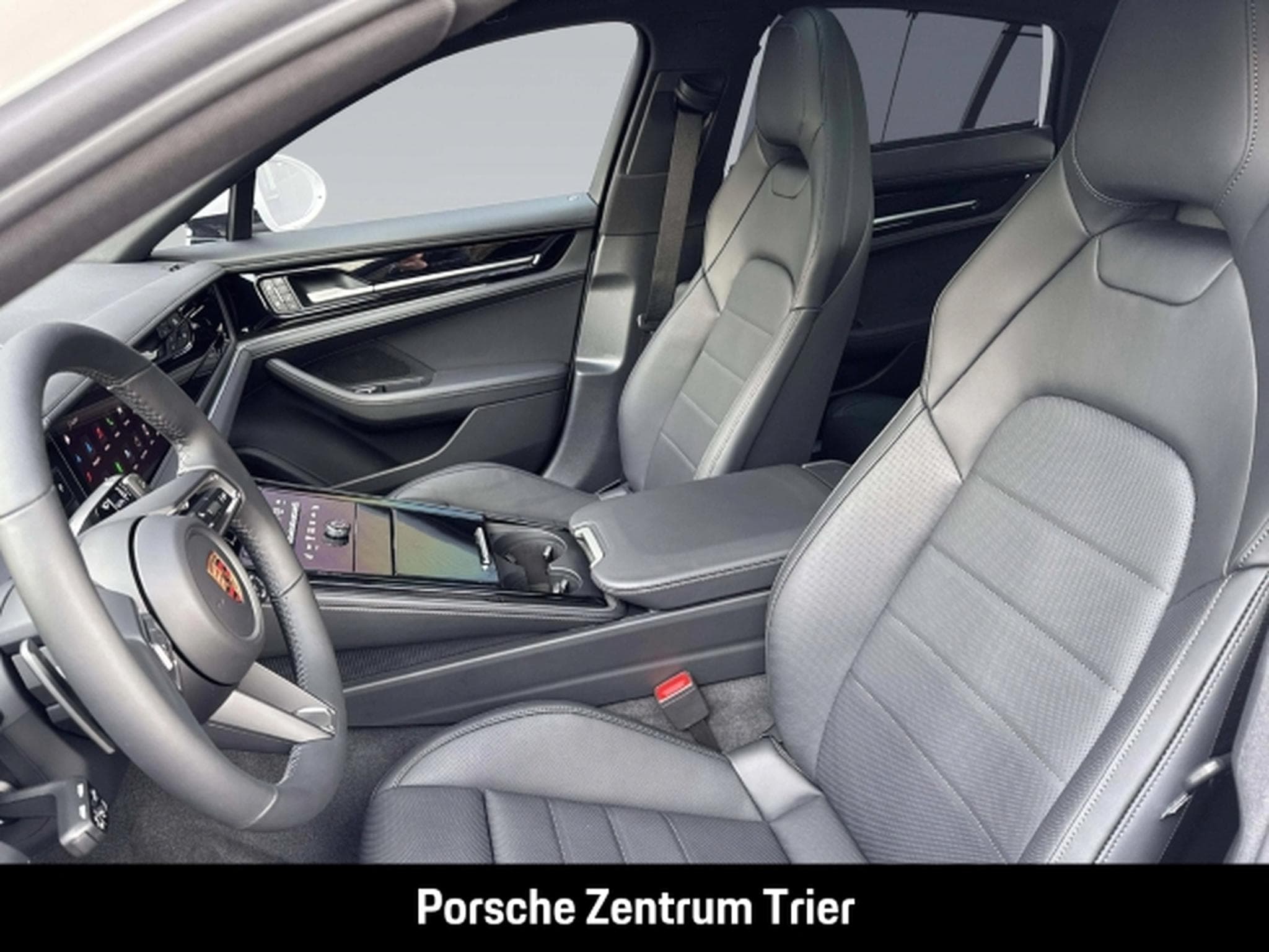 Porsche Panamera E-Hybrid HA-Lenkung InnoDrive Head-Up (2025) - Photo 15
