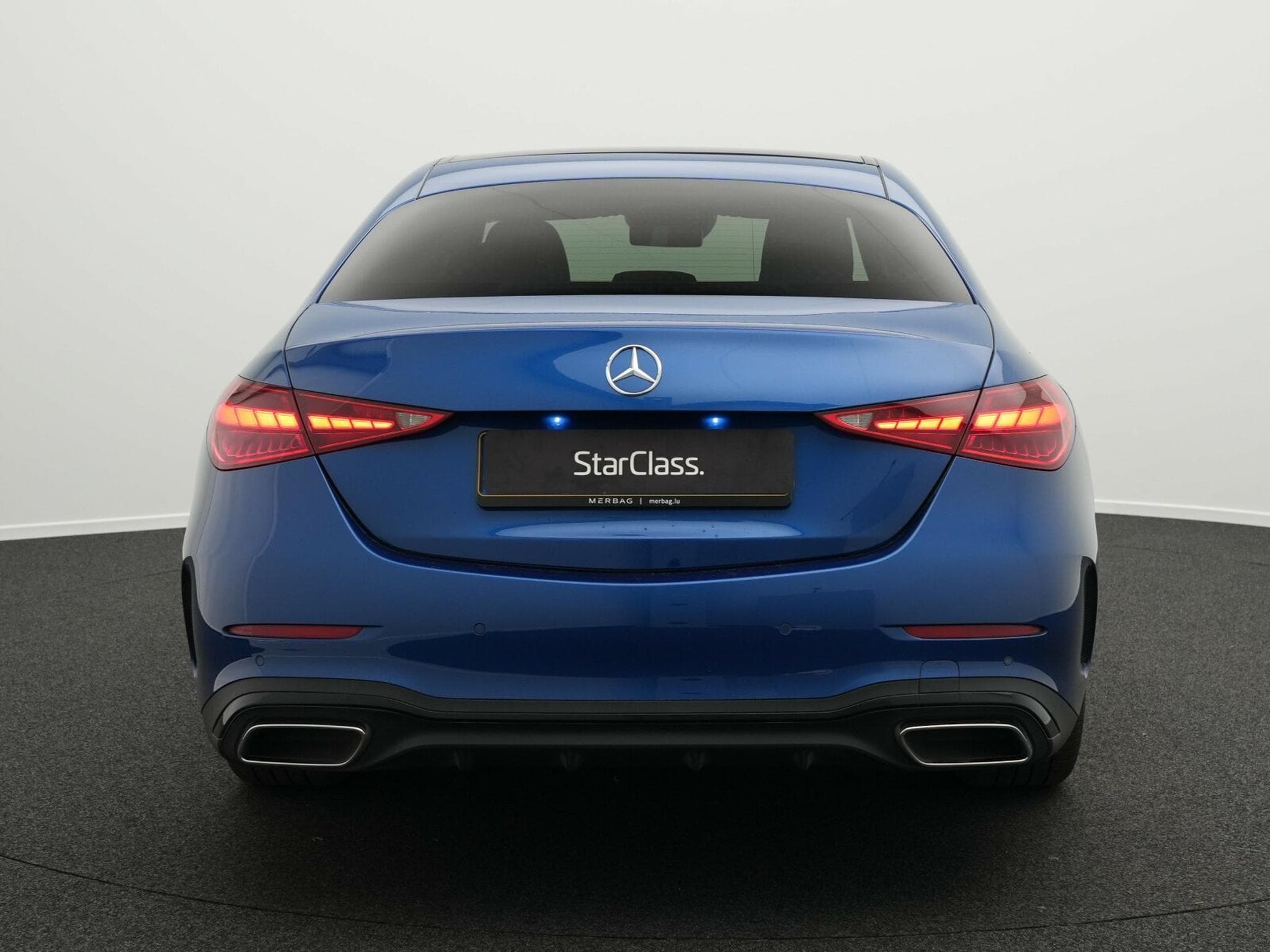 Mercedes C 220 d 4MATIC AMG-Line Premium Plus (2024) - Photo 4