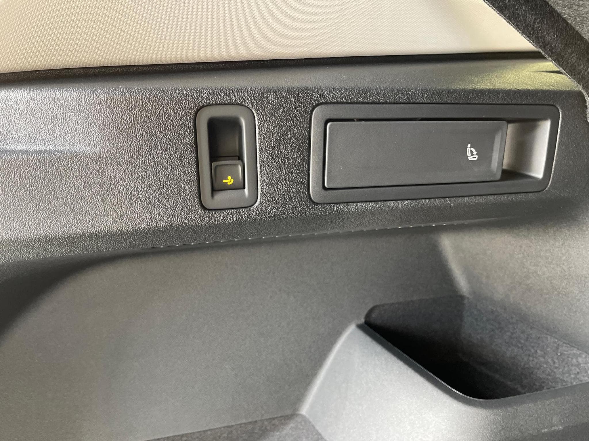 VW Tiguan LIFE (2025) - Photo 23