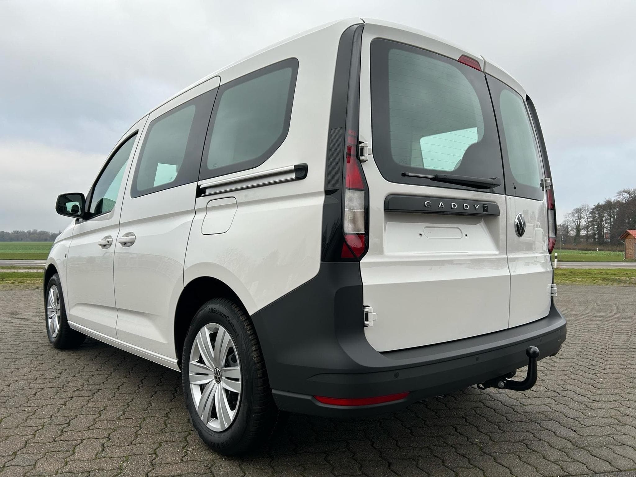 VW Caddy Trendline (2026) - Photo 16