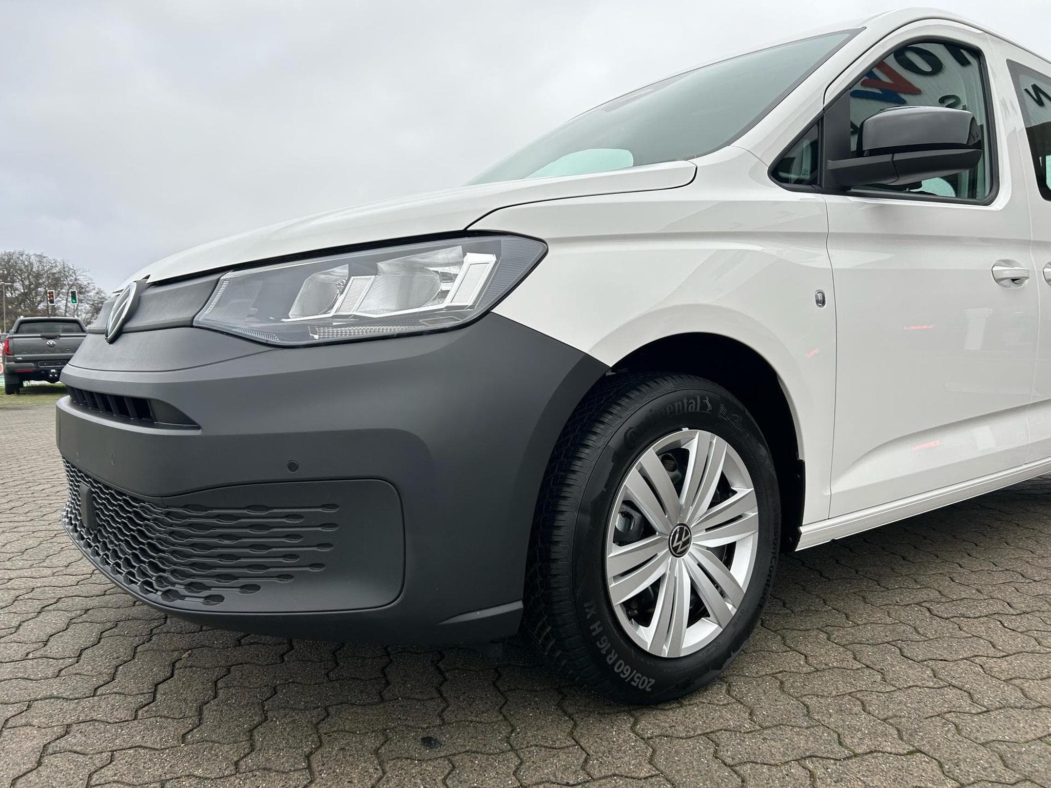 VW Caddy Trendline (2026) - Photo 2