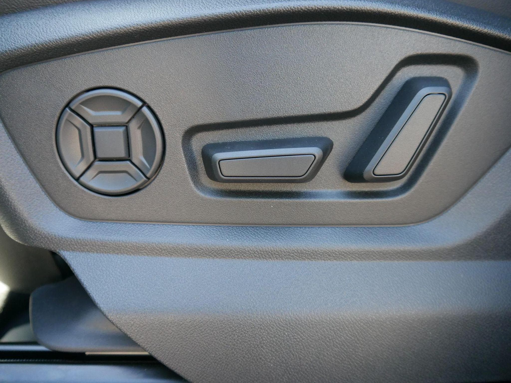 Audi Q7 S line (2025) - Photo 10