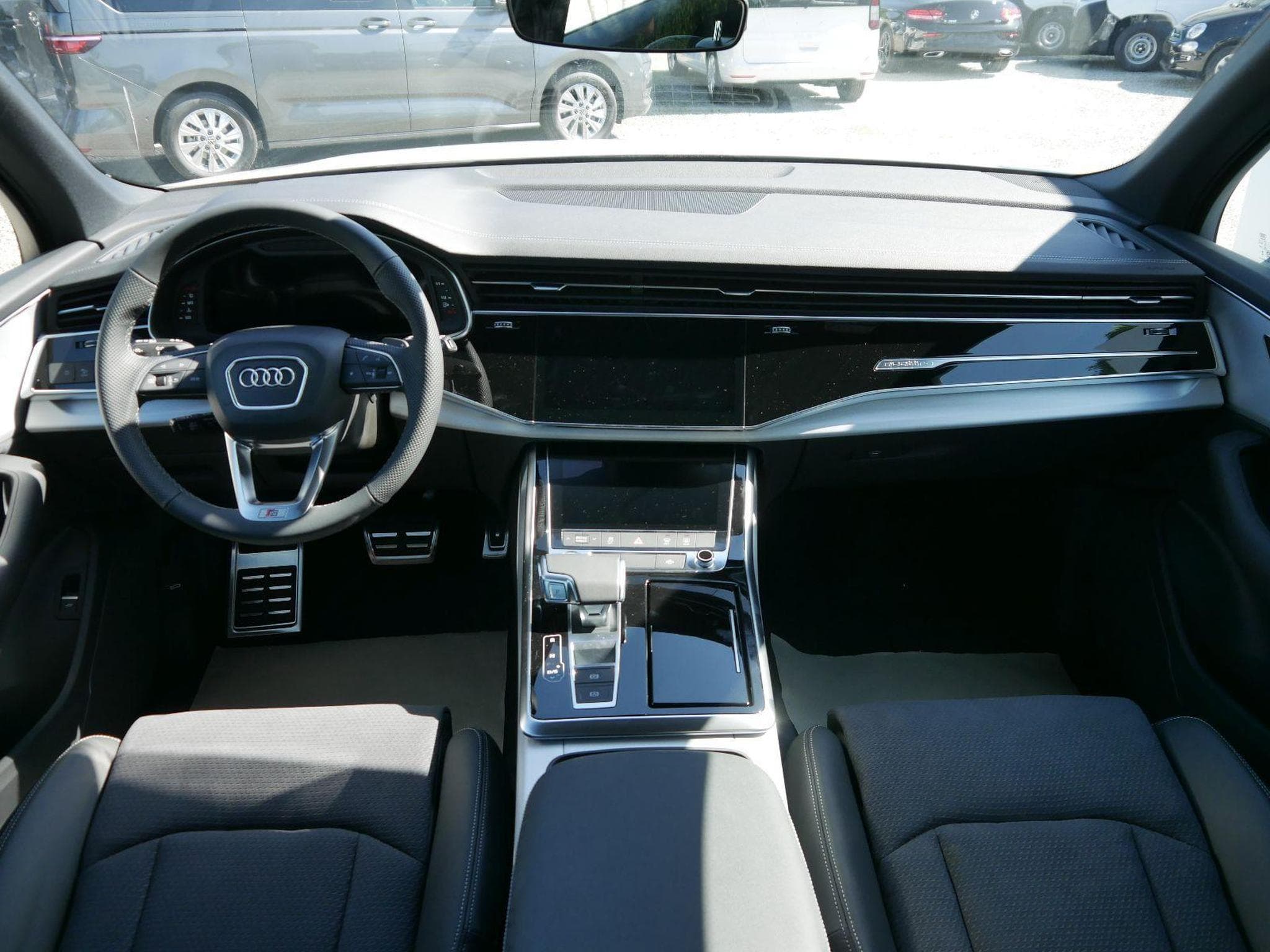 Audi Q7 S line (2025) - Photo 15