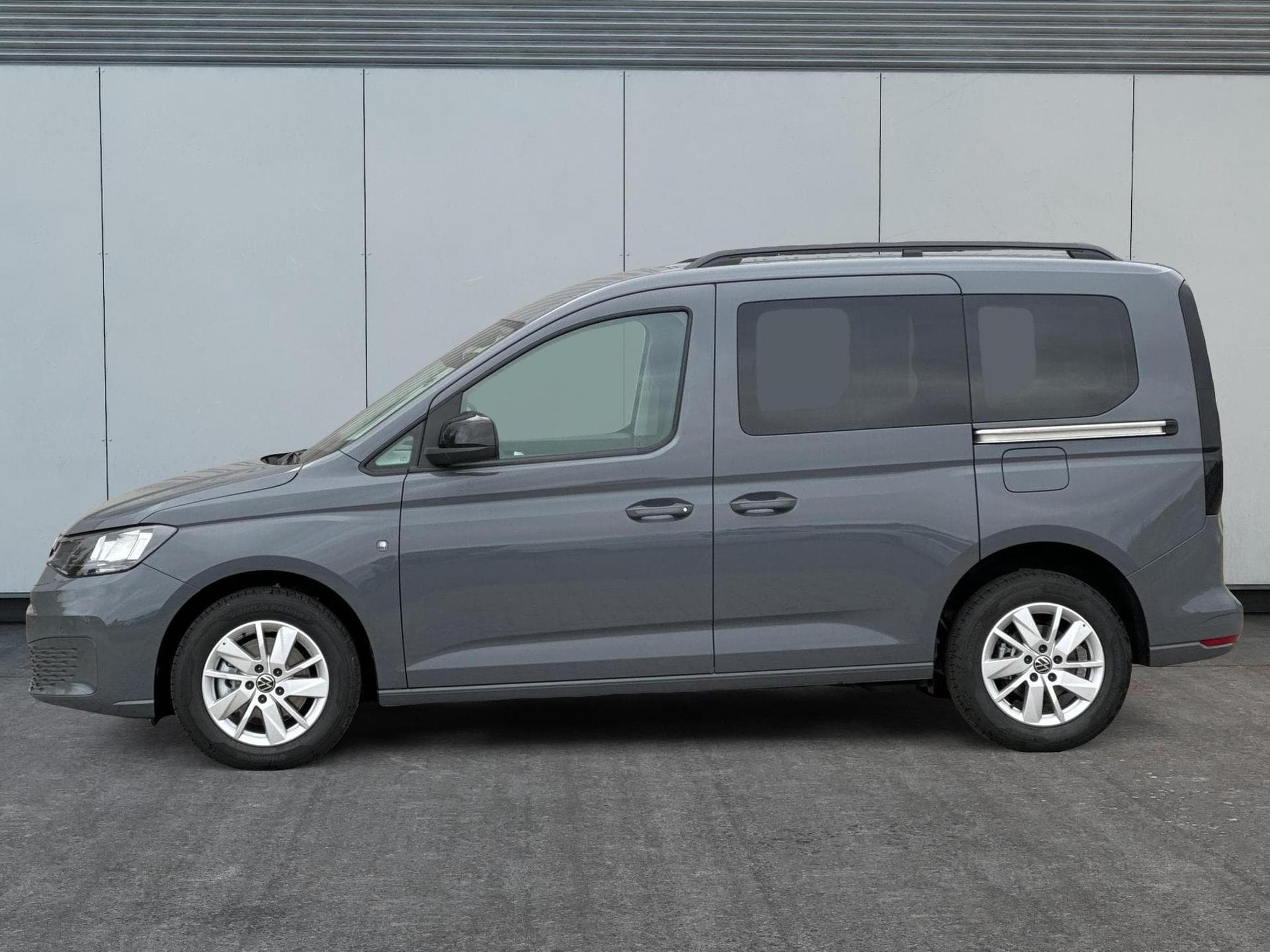 VW Caddy LIFE (2025) - Photo 2