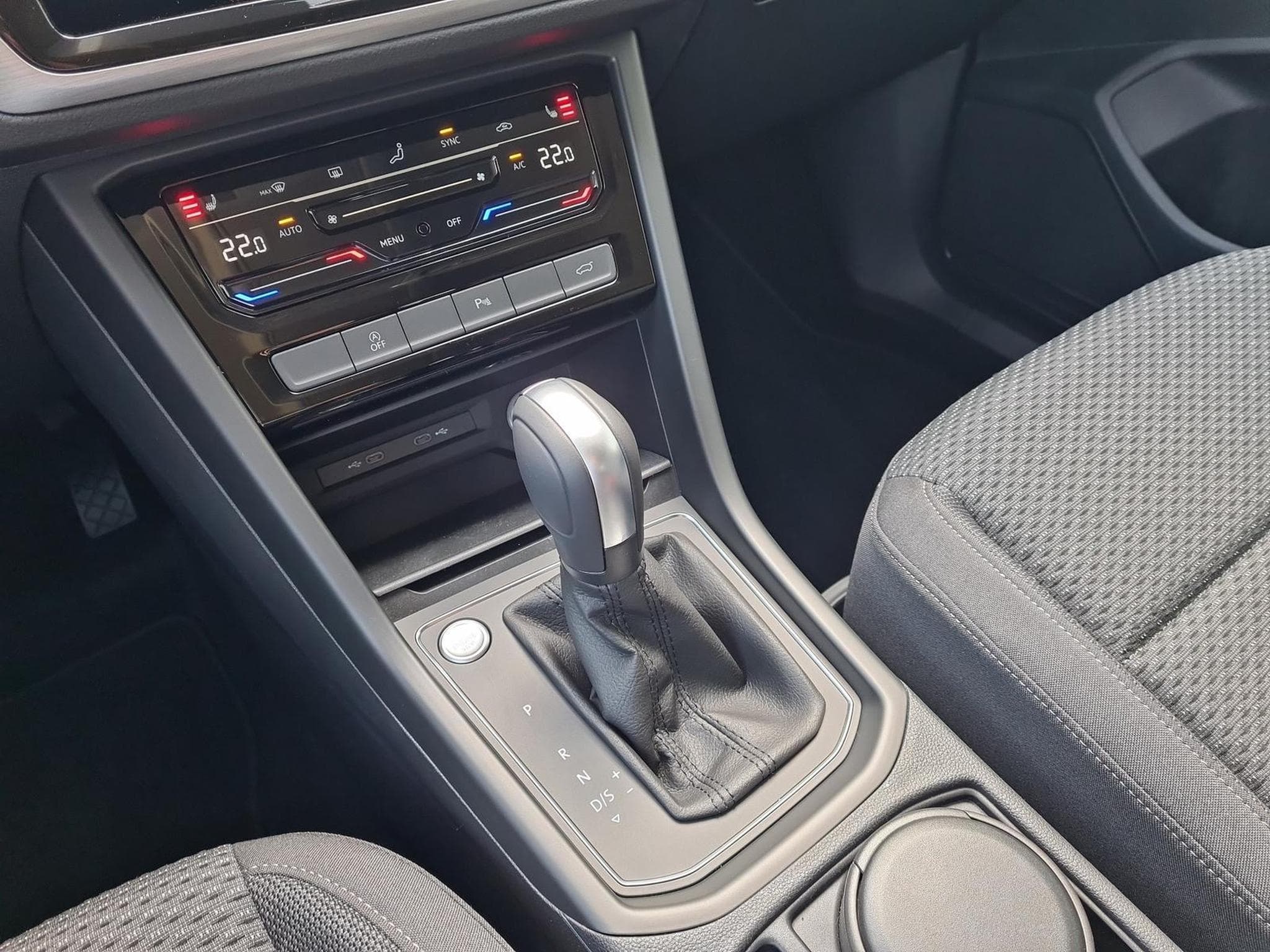 VW Touran Comfortline BMT/Start-Stopp (2025) - Photo 24