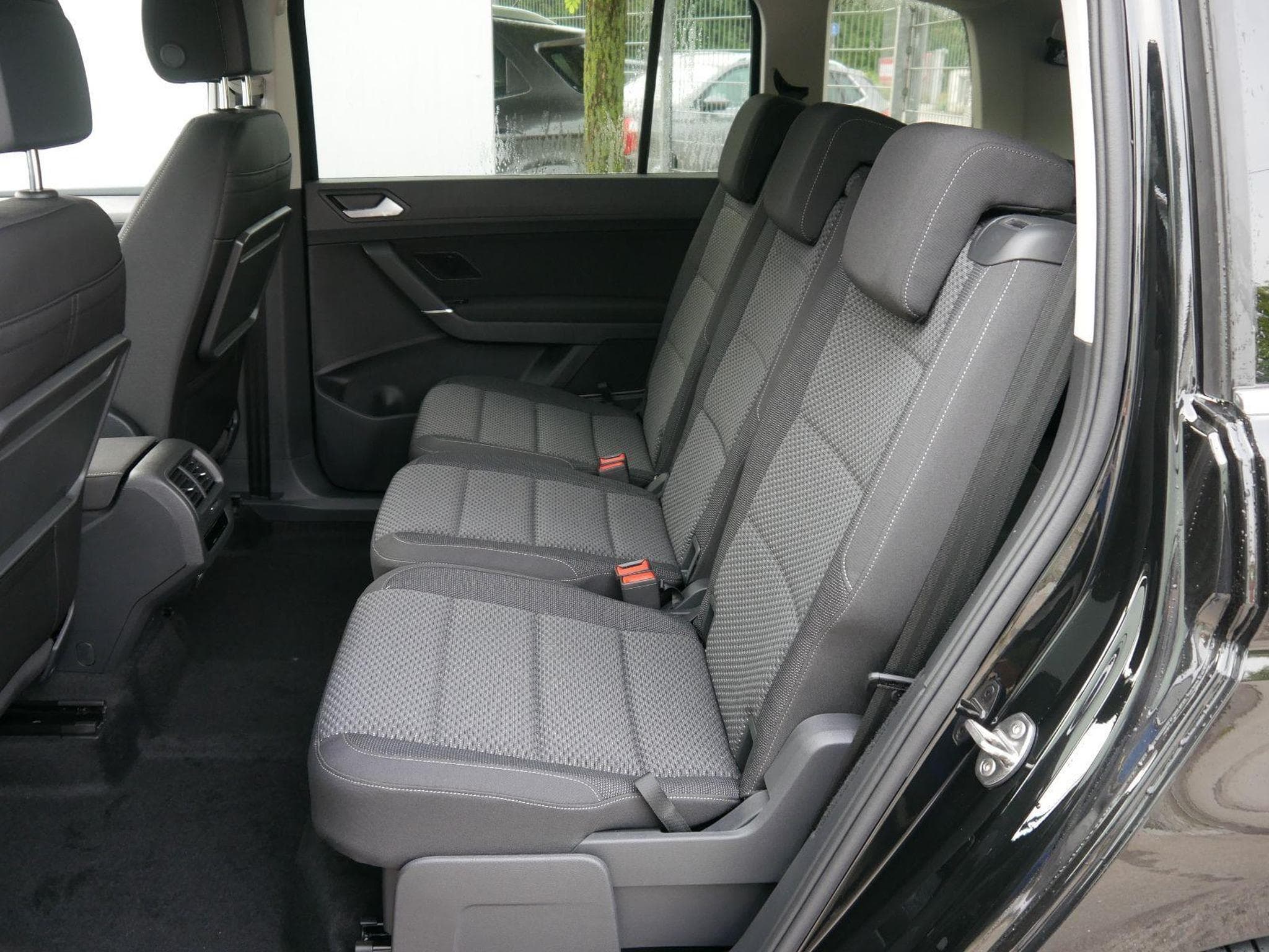 VW Touran Comfortline (2026) - Photo 10