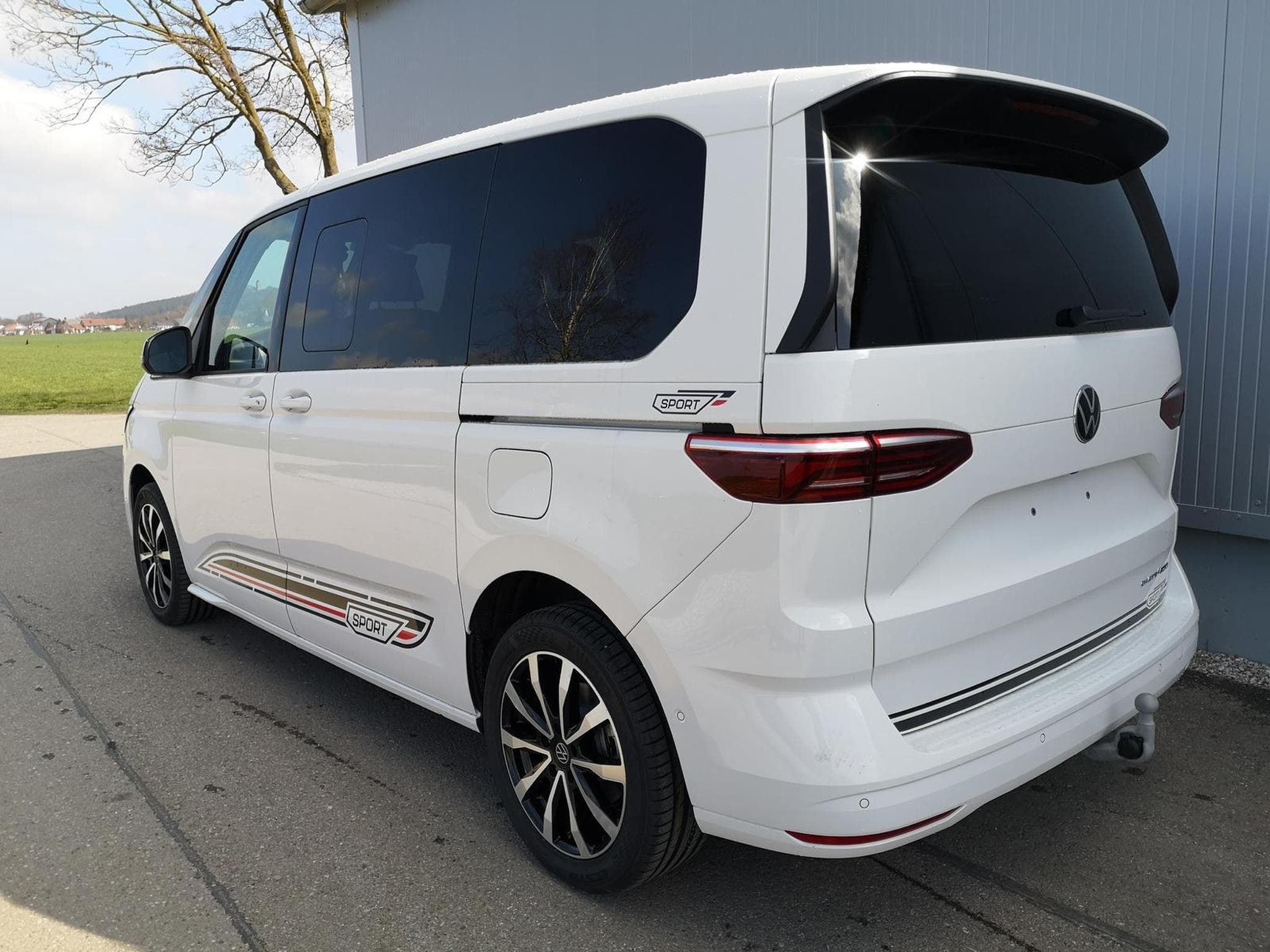 VW T7 Sport Edition (2025) - Photo 2