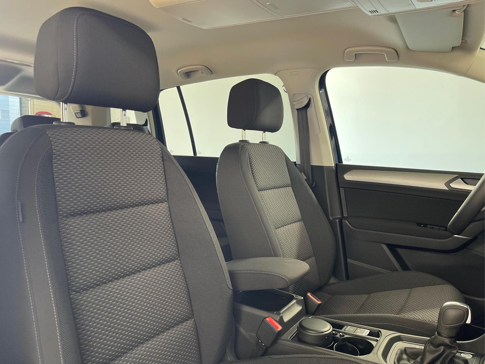 VW Touran Comfortline (2026) - Photo 13