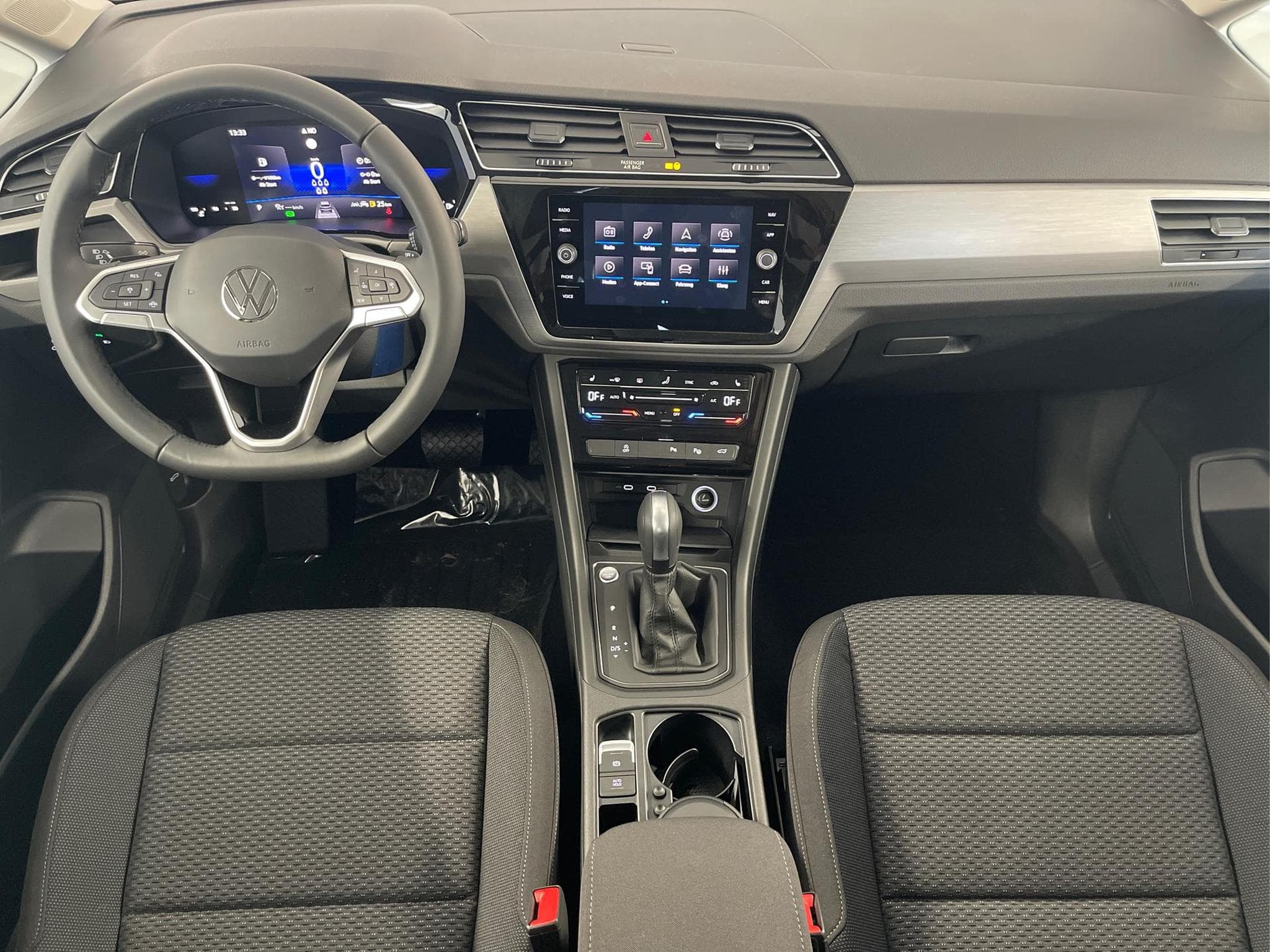 VW Touran Comfortline (2026) - Photo 6