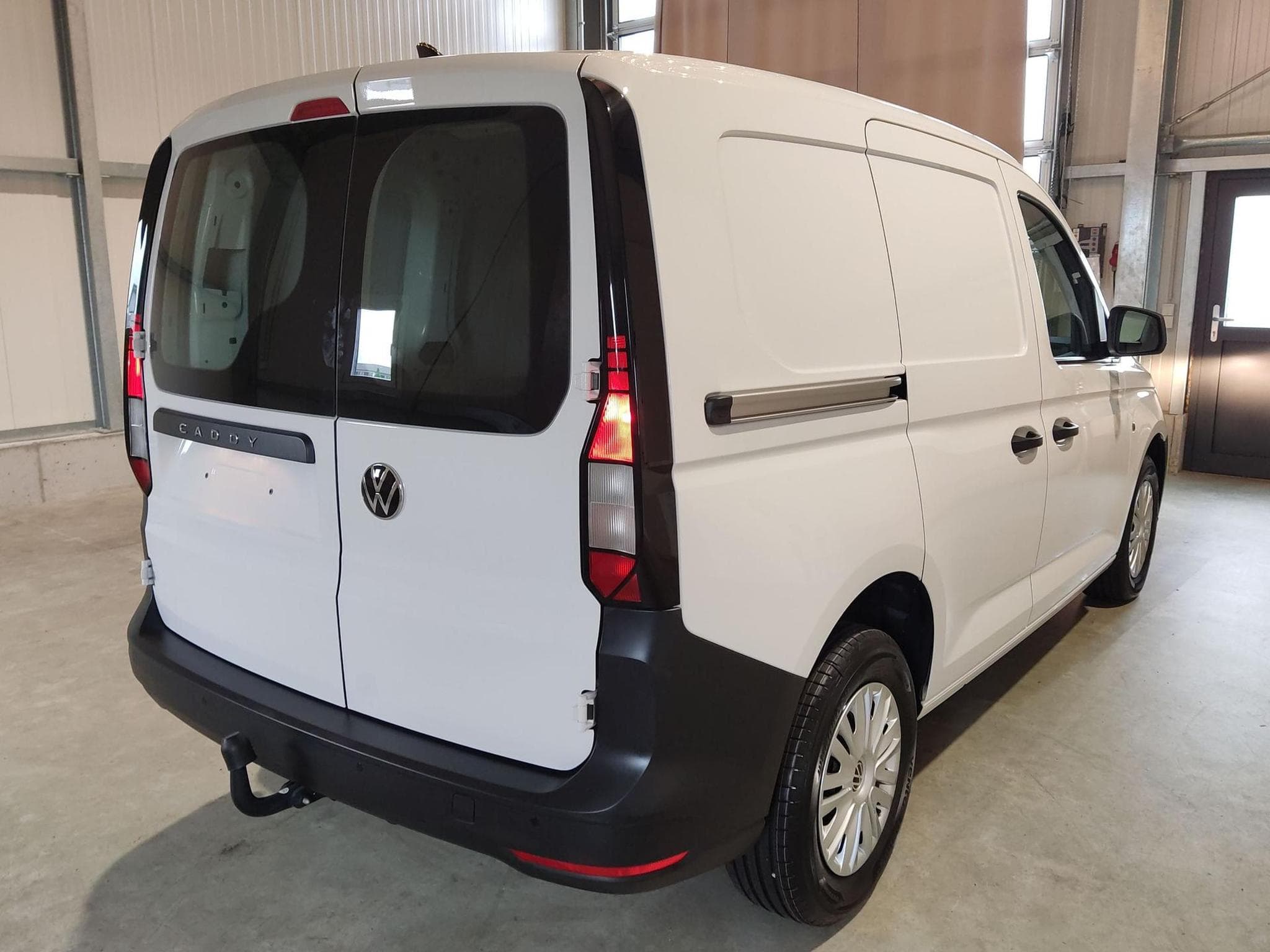 VW Caddy 2.0 TDI 102PS (2022) - Photo 4