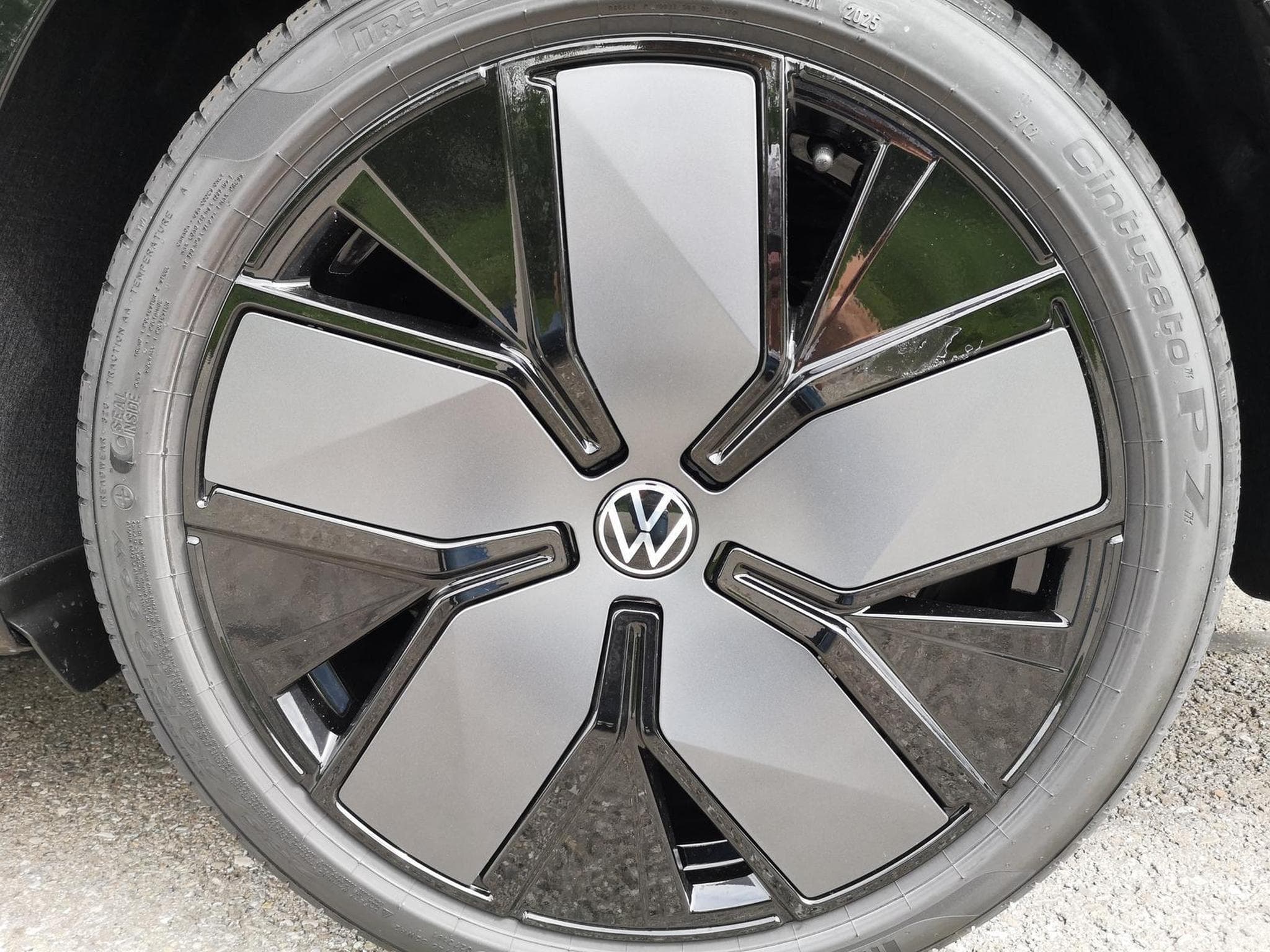 VW Passat Variant 2.0 TDI 142 kW 4Motion R-Line (2026) - Photo 4