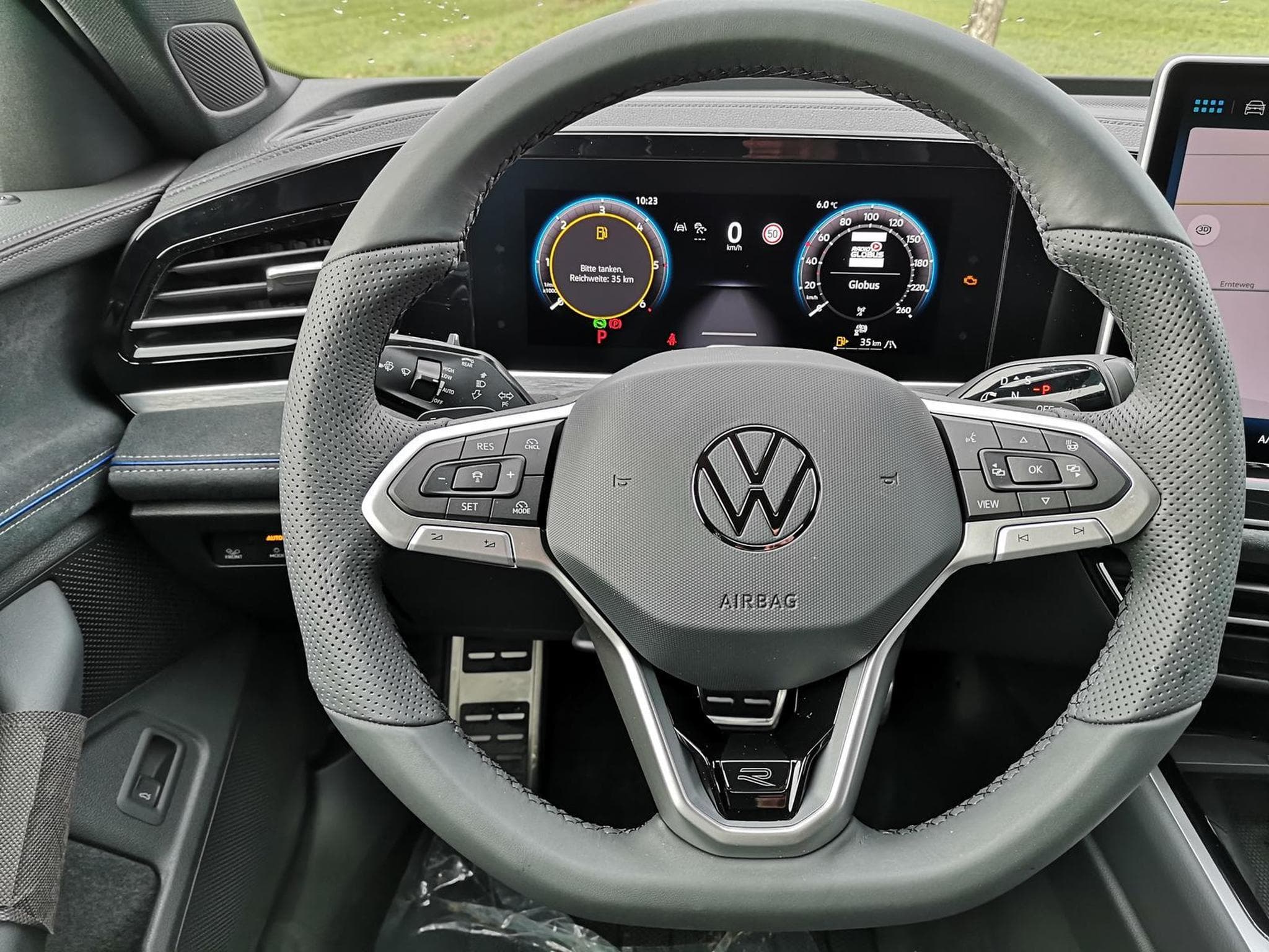 VW Passat Variant 2.0 TDI 142 kW 4Motion R-Line (2026) - Photo 5