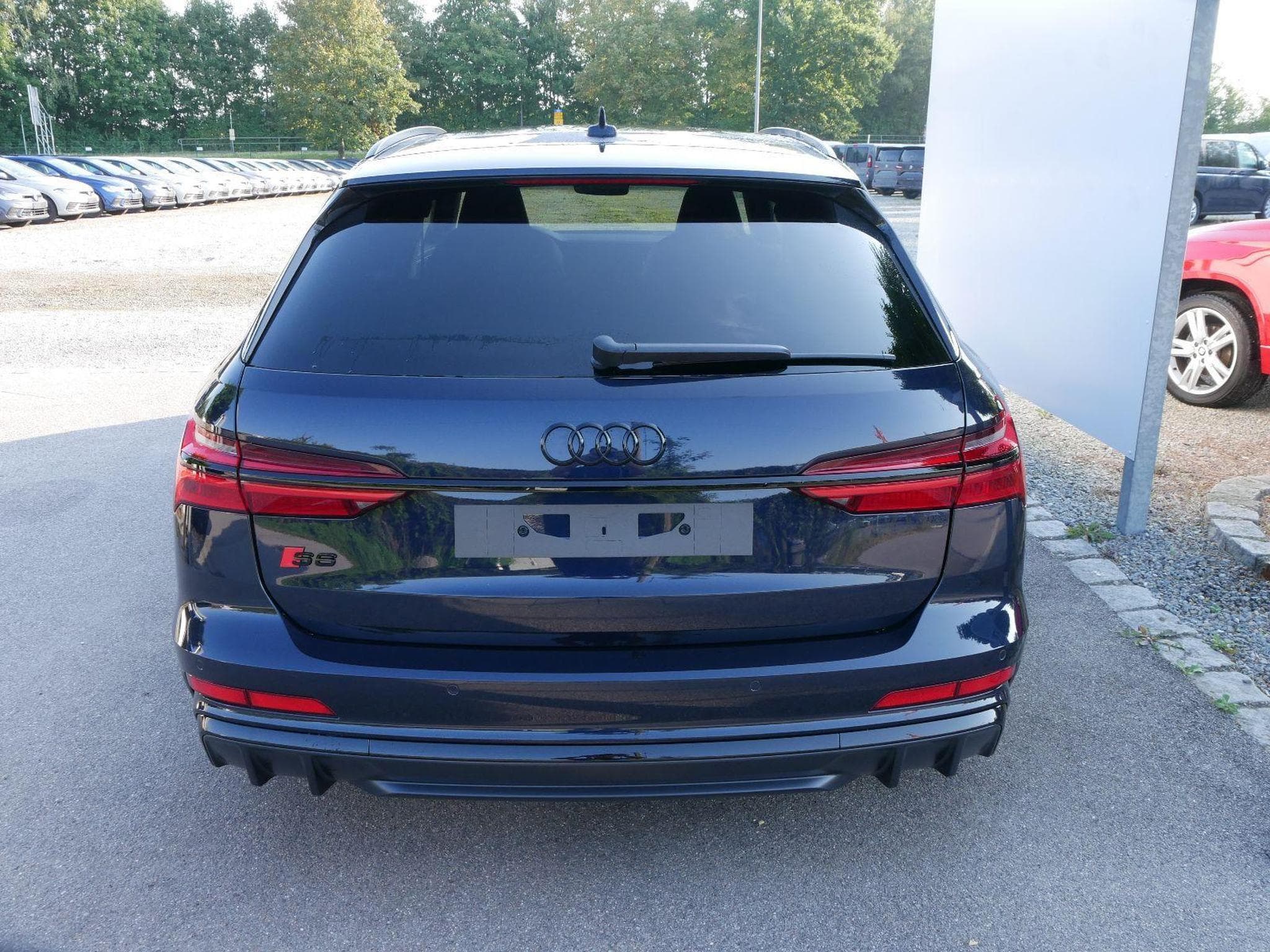Audi S6 e-tron Avant TDI quattro (2024) - Photo 2