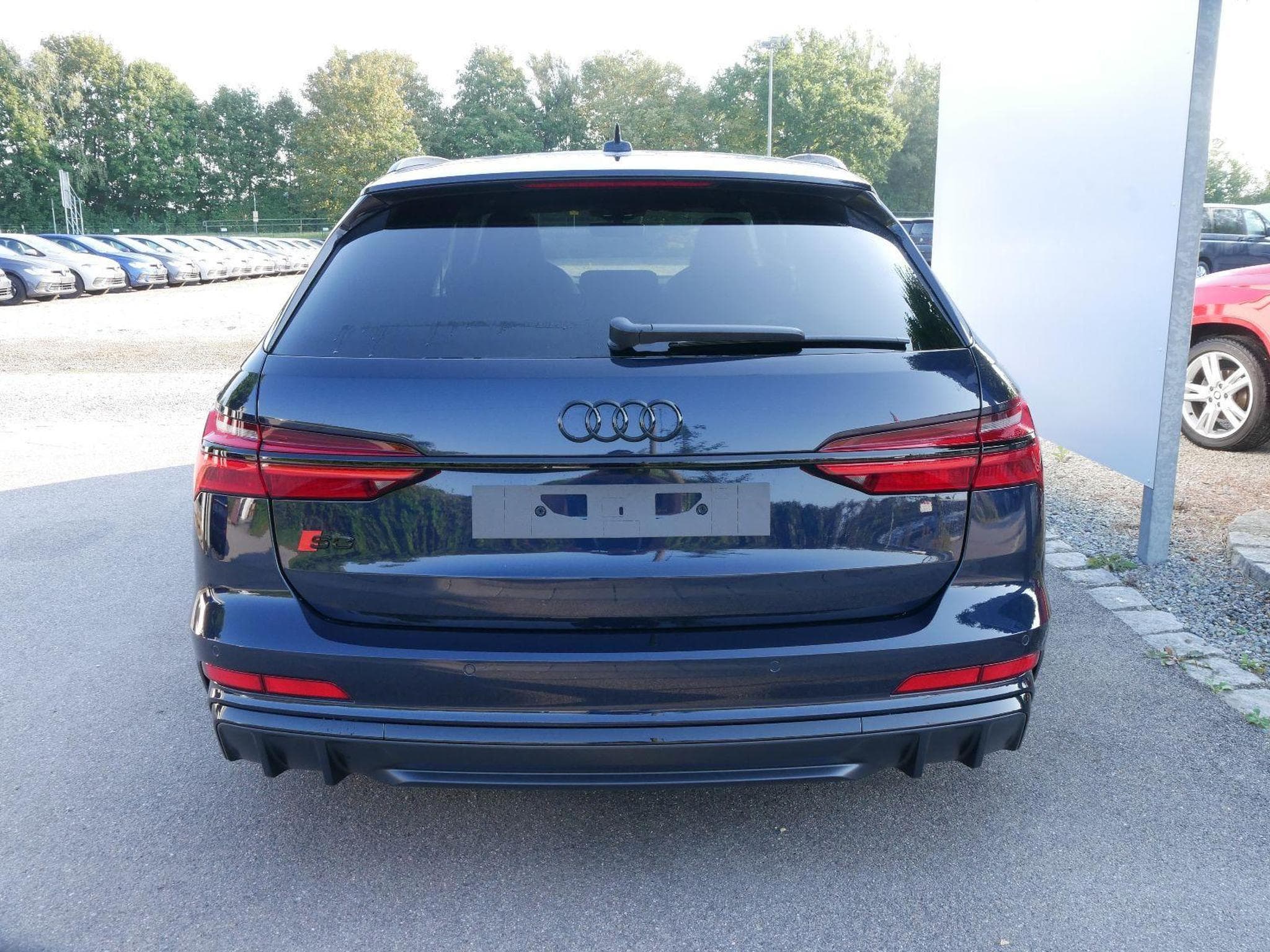Audi S6 e-tron Avant TDI quattro (2024) - Photo 2