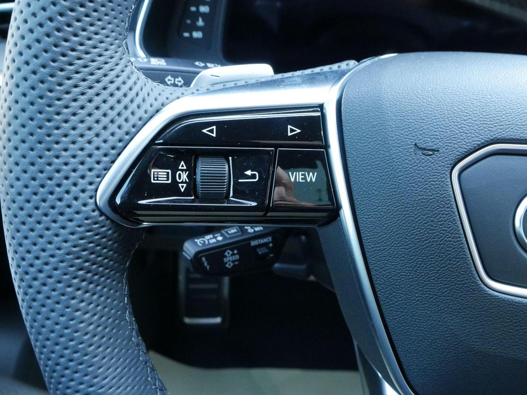 Audi S6 e-tron Avant TDI quattro (2024) - Photo 14