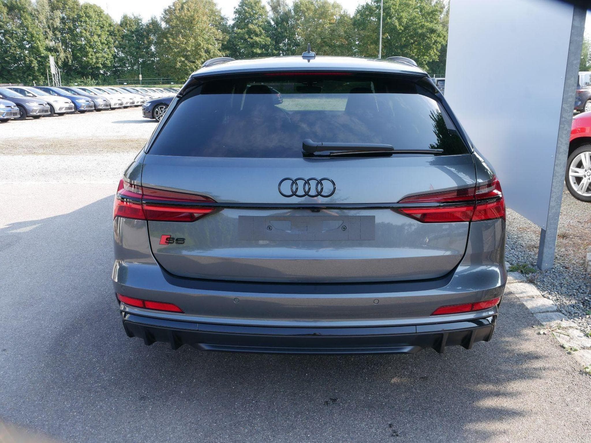 Audi S6 e-tron Avant TDI quattro (2024) - Photo 2