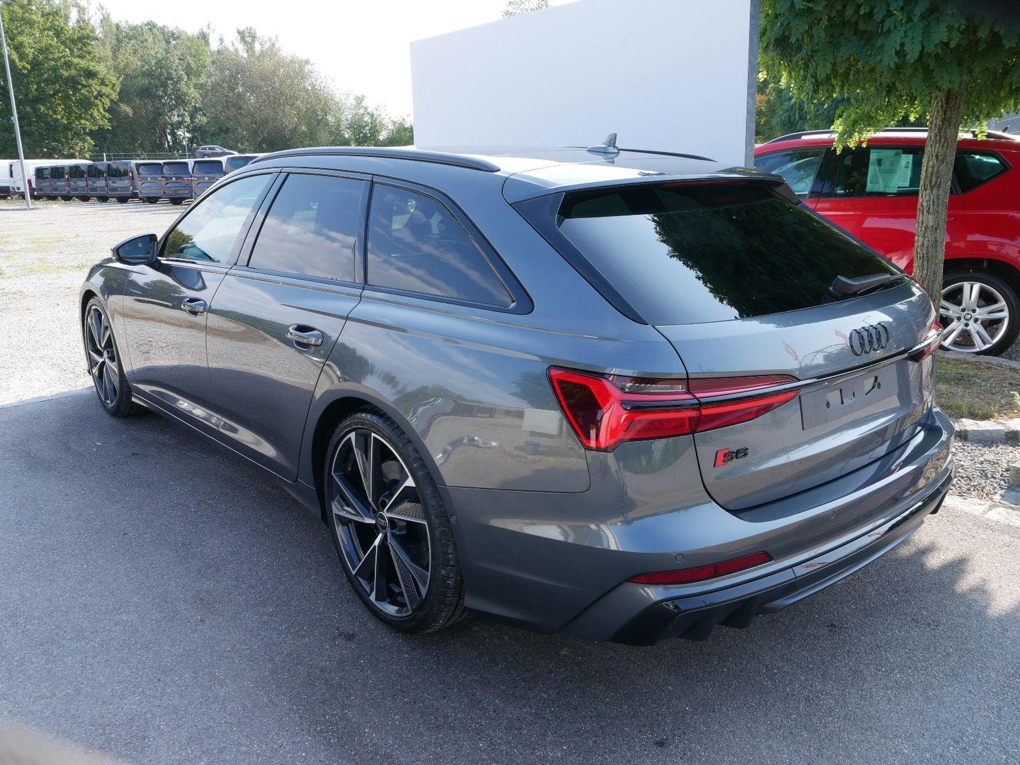 Audi S6 e-tron Avant TDI quattro (2024) - Photo 5