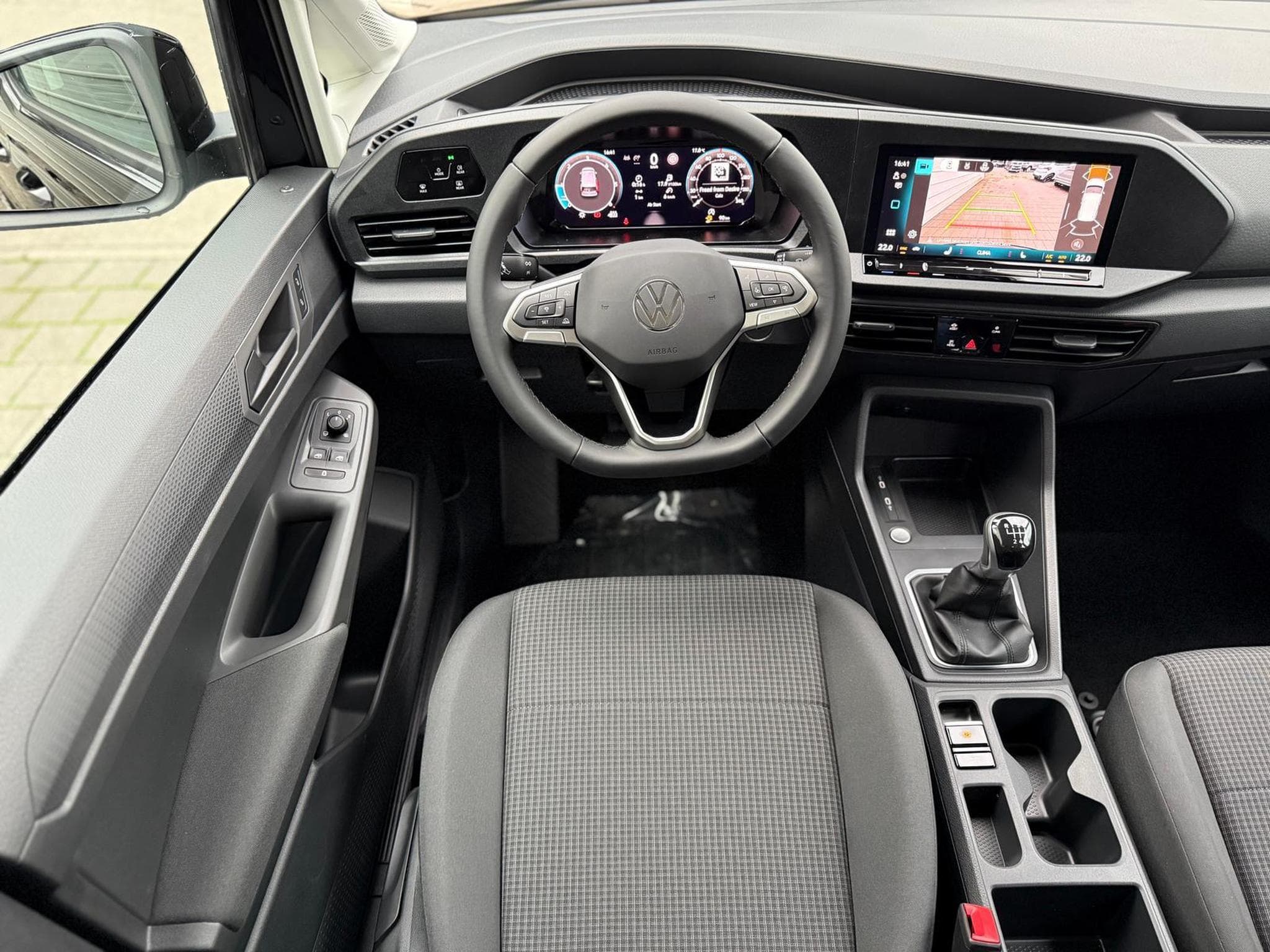 VW Caddy 2.0 TDI 4Motion (2025) - Photo 7