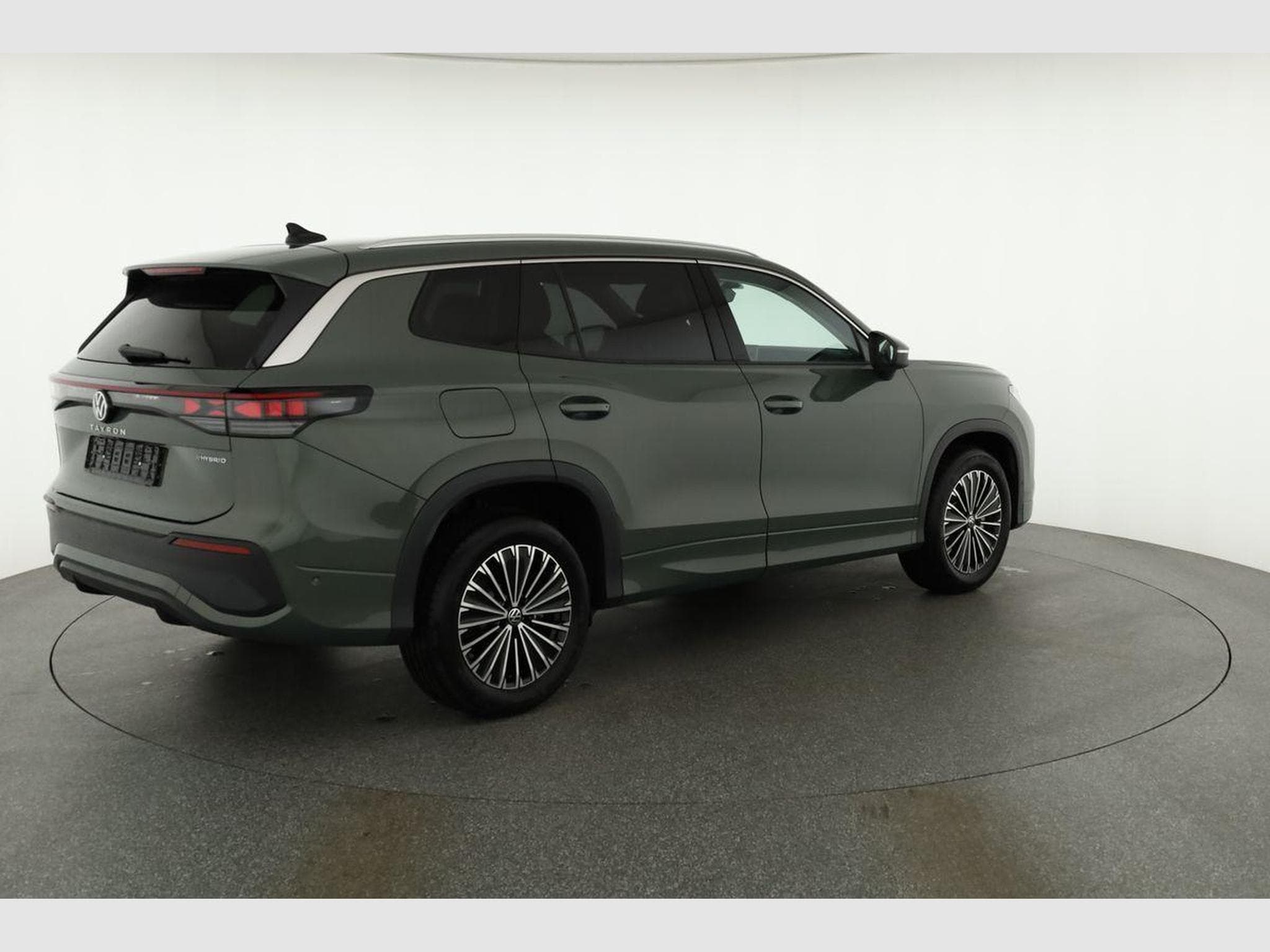 VW Tayron 1.5 TSI eHybrid 150 kW Life (2025) - Photo 21