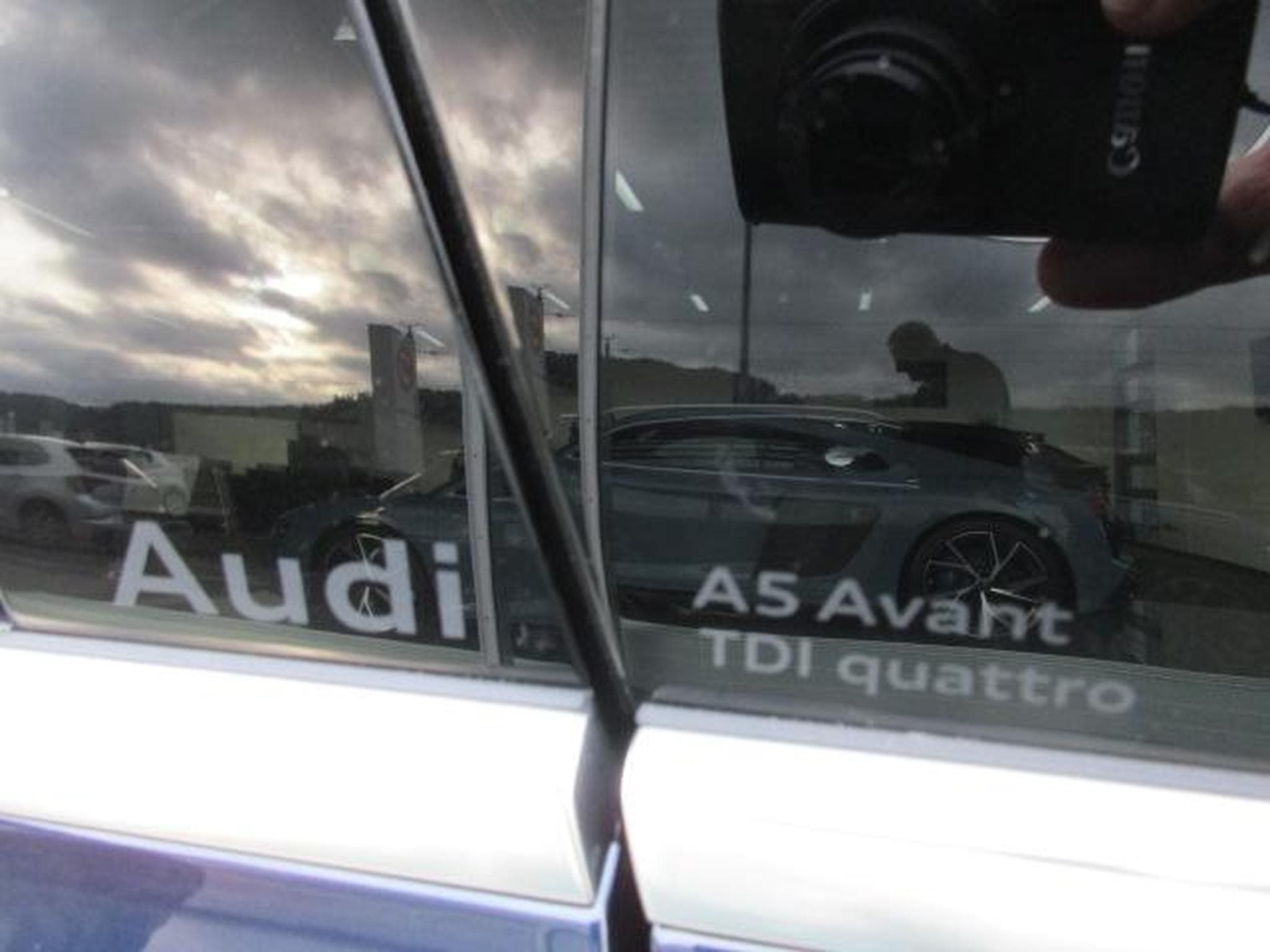 Audi A5 Avant 40 TDI (2025) - Photo 2