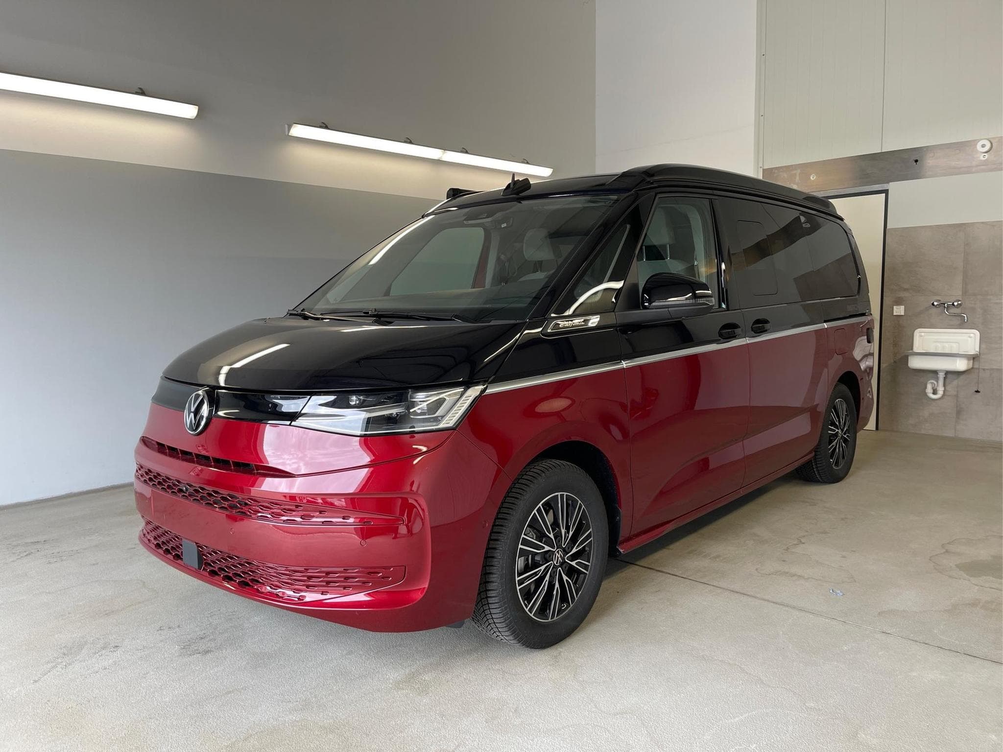 VW California Beach Camper (2025) - Photo 1