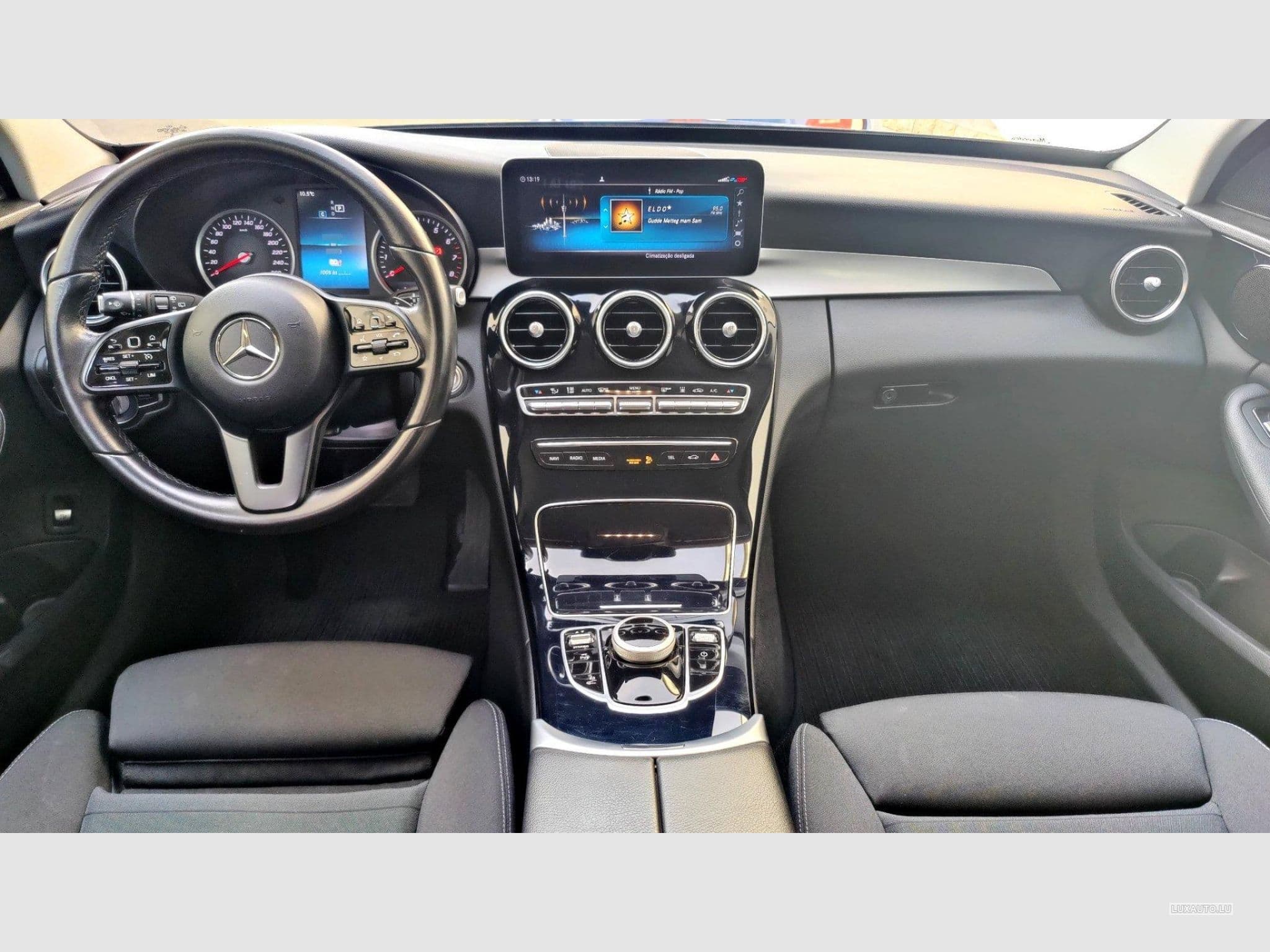 Mercedes C 300 e T (2021) - Photo 7