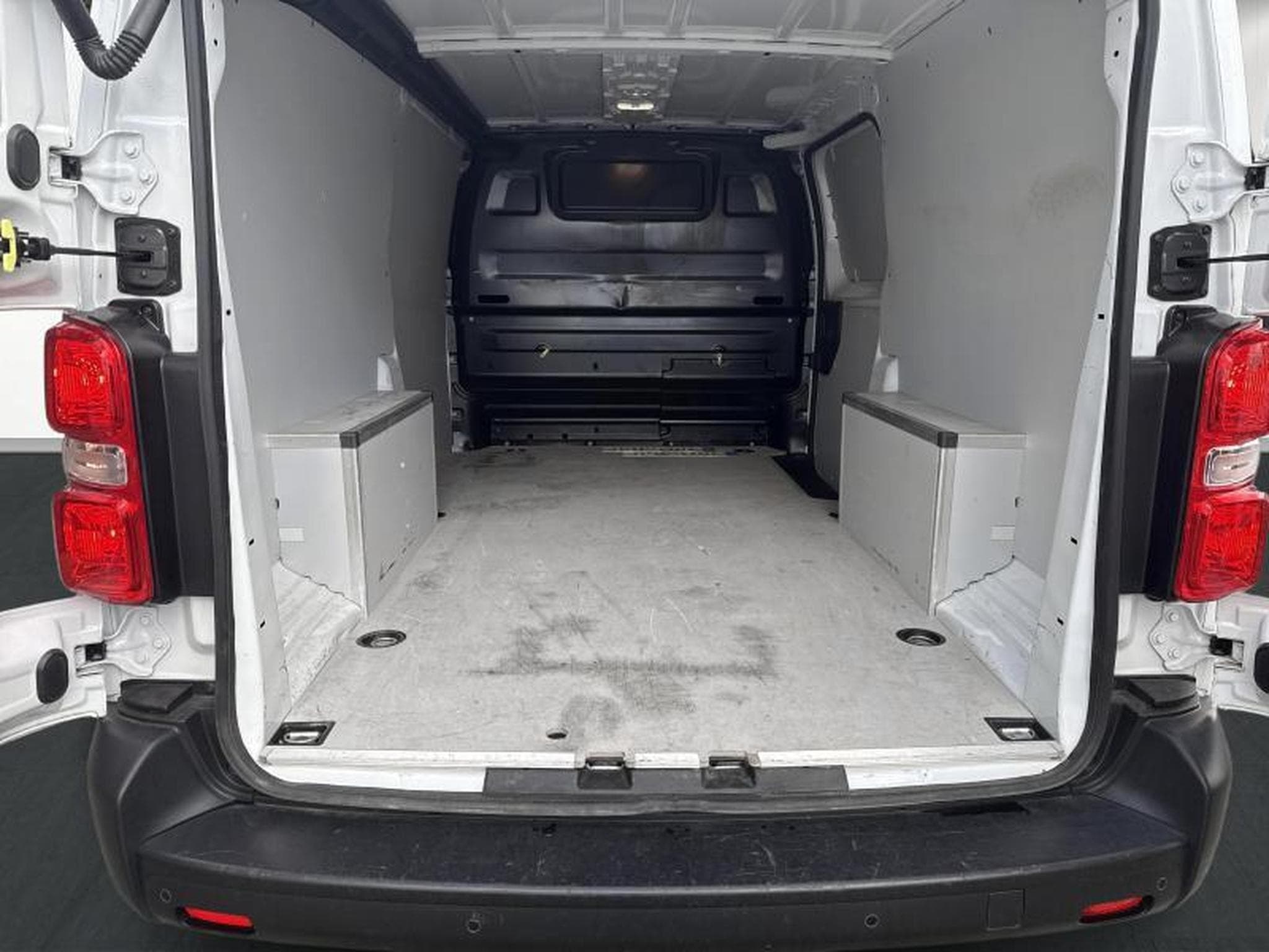 Peugeot Expert Long (2023) - Photo 20