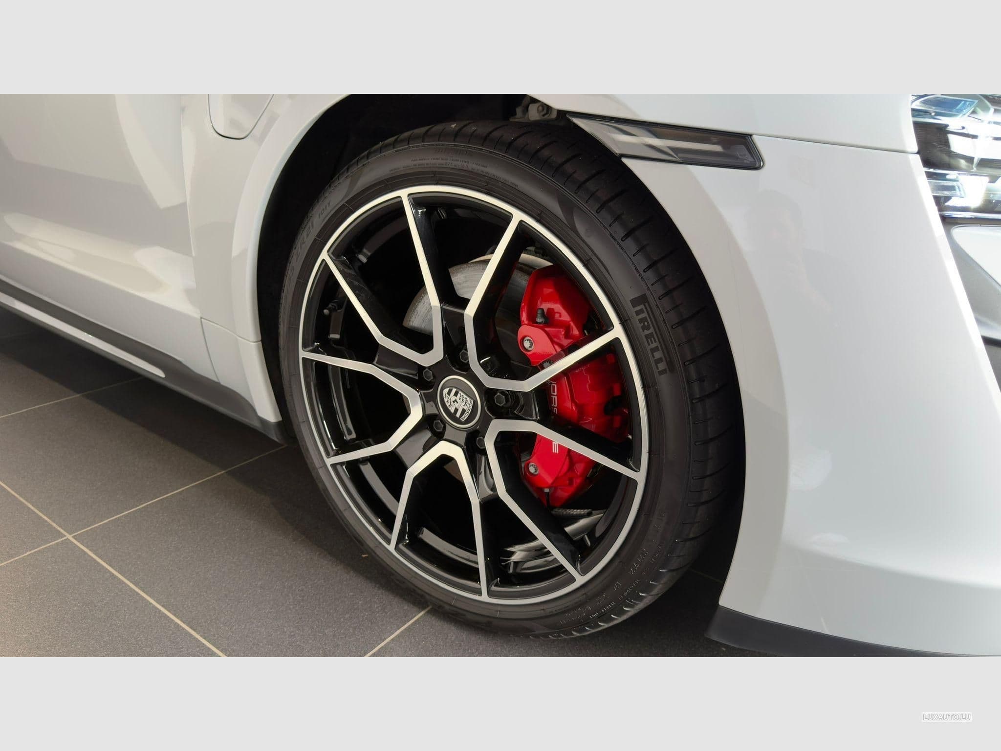 Porsche Taycan 4S Sport Turismo | Porsche Approved | Pneus et jantes d' (2023) - Photo 7