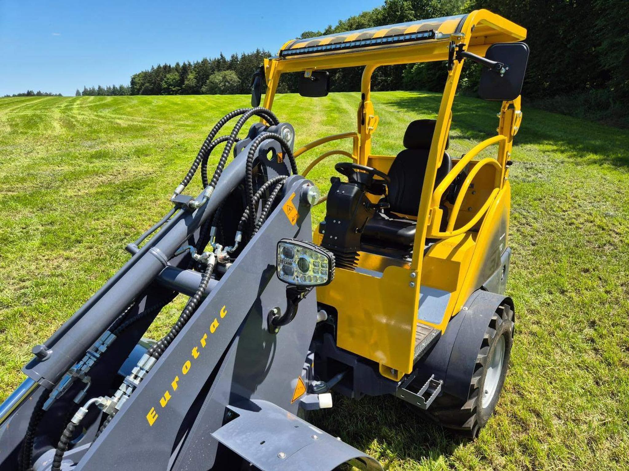 Eurotrac F25 (2024) - Photo 5