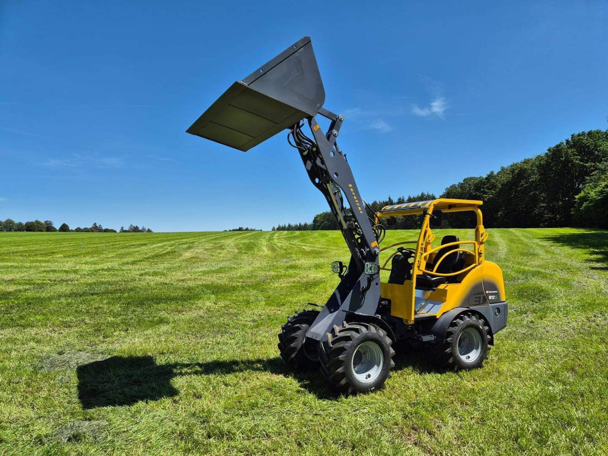Eurotrac F25 (2024) - Photo 8