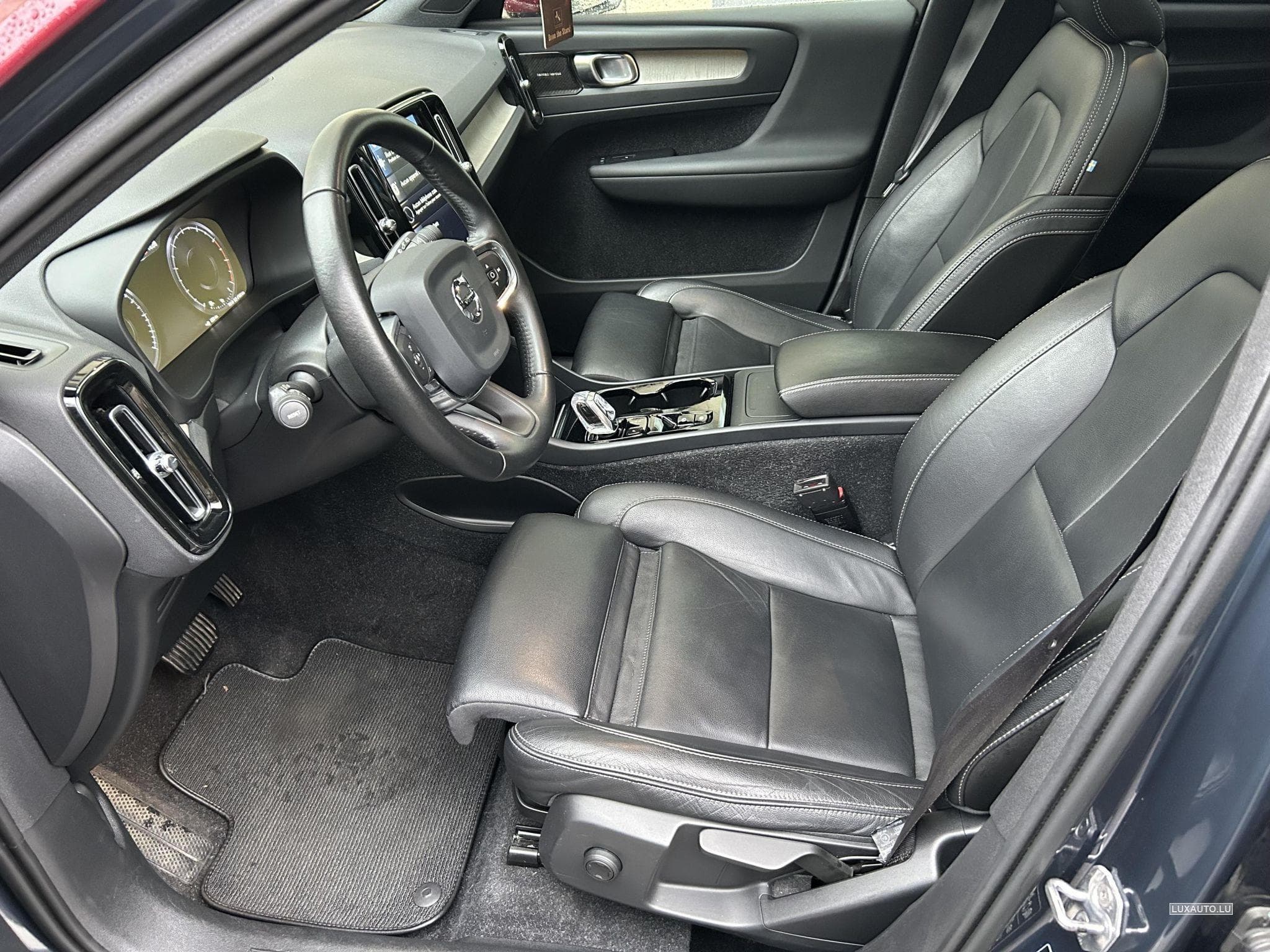 Volvo XC40 T4 - Inscription (bi-couleur) (2019) - Photo 6