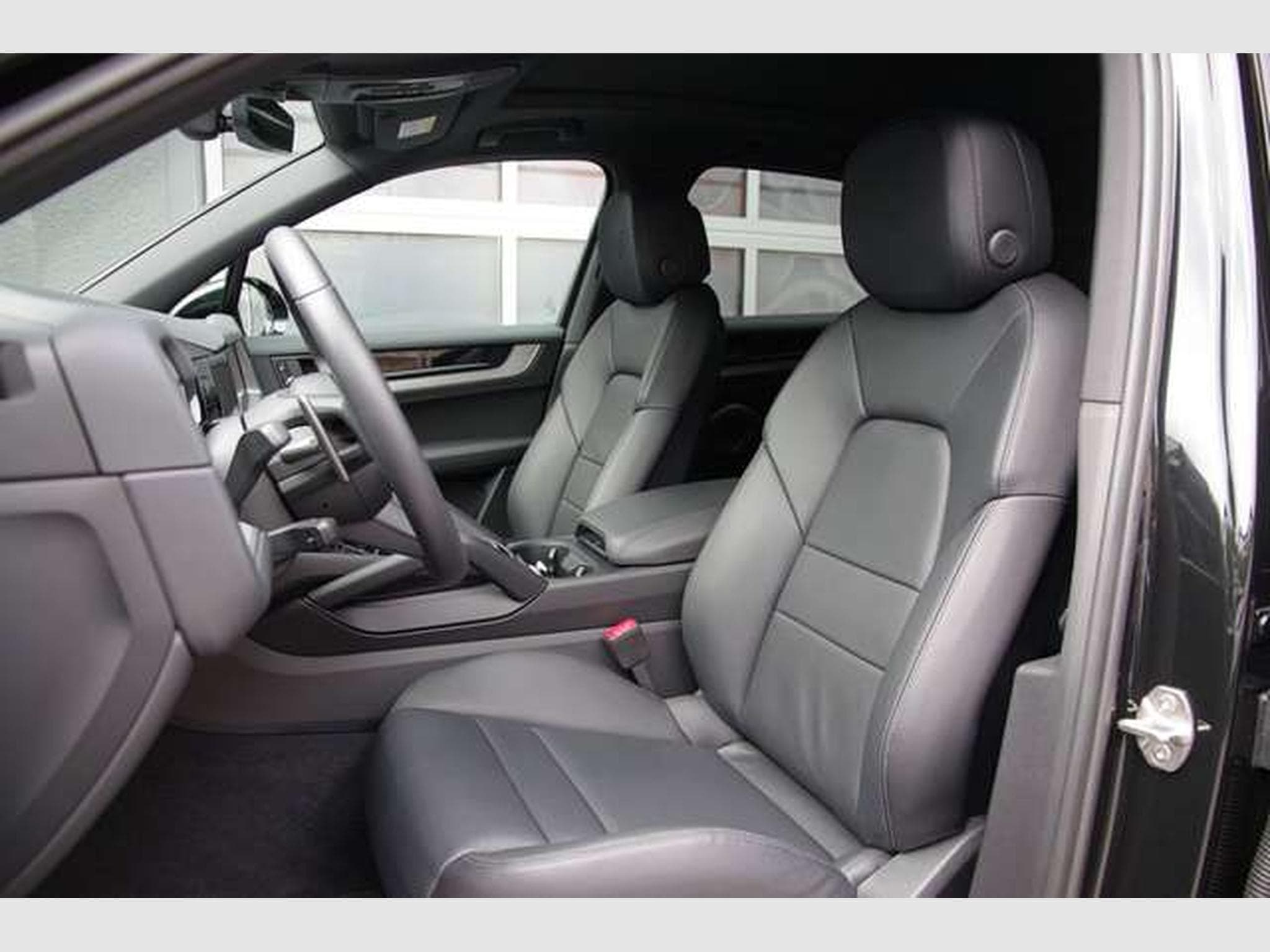 Porsche Cayenne Cayenne*21"RS-Spyder,Luft,ACC,BOSE,Pano,90L,360° (2025) - Photo 6