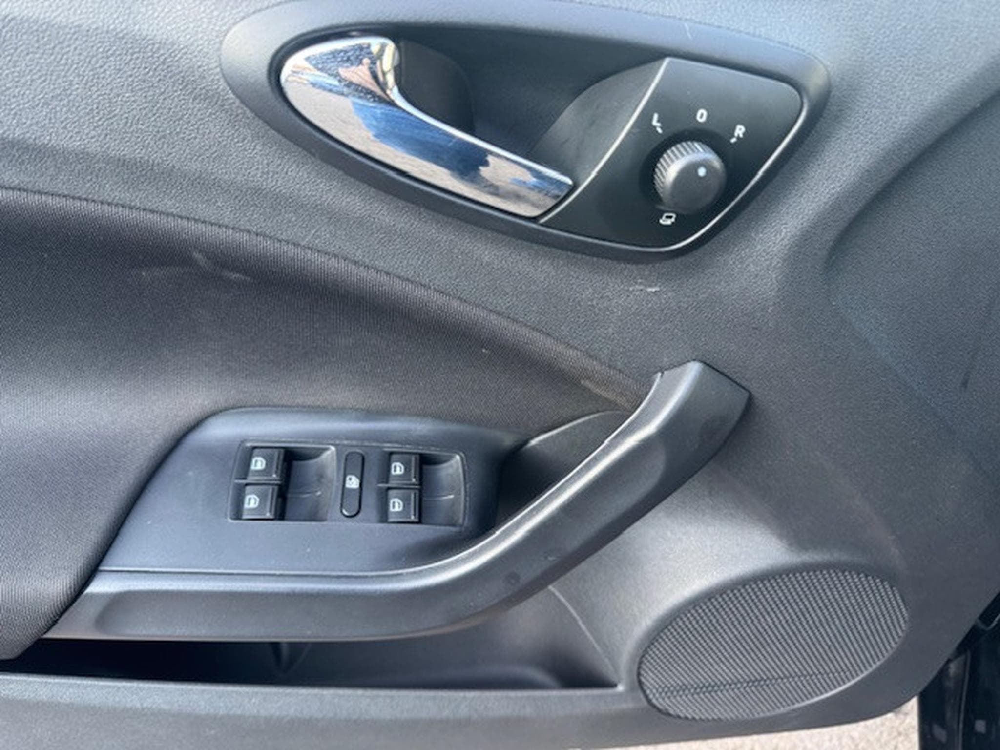 Seat Ibiza SEAT IBIZA FR 1,4TDI LED KLIMAAUTOMATIK PROBLEM TURBO (2015) - Photo 11