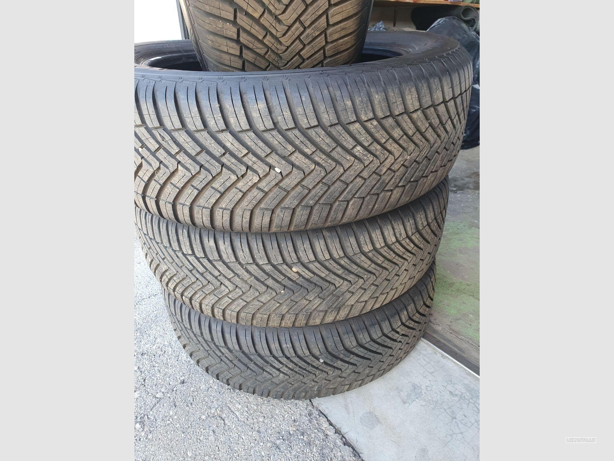 Pneus – 18" - 215/55R 99V - Photo 3