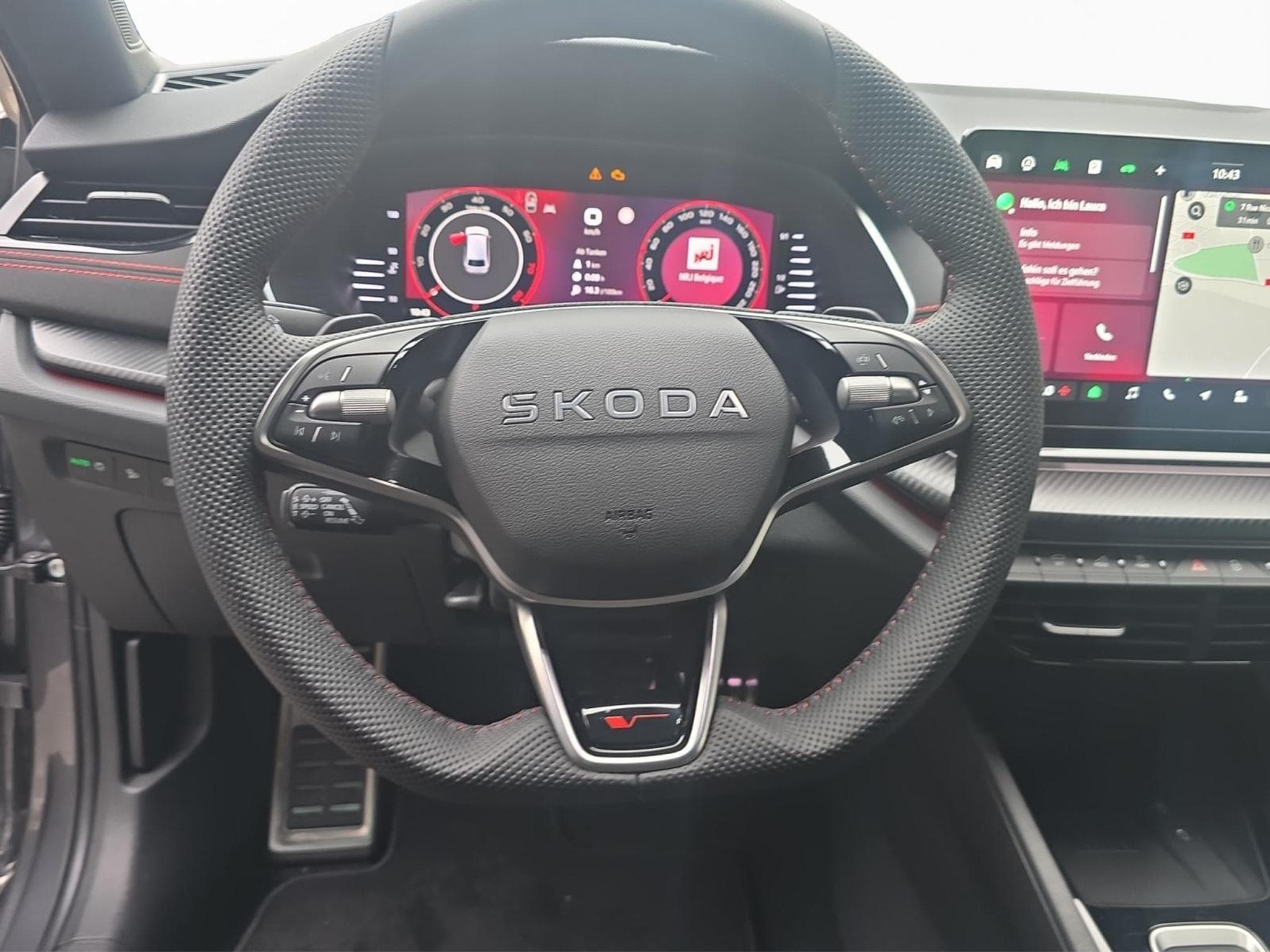 Skoda Octavia RS (2025) - Photo 13
