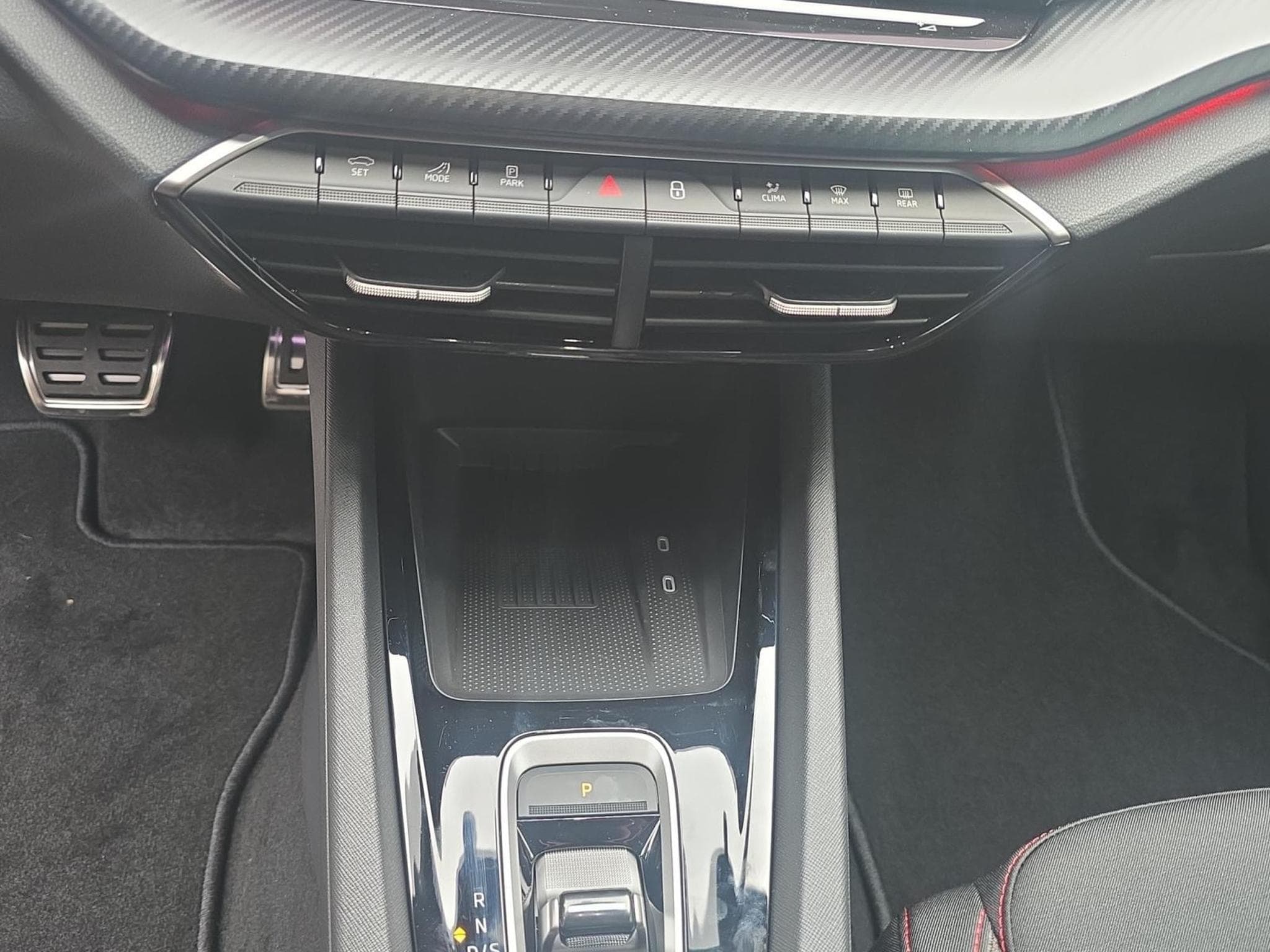 Skoda Octavia RS (2025) - Photo 15