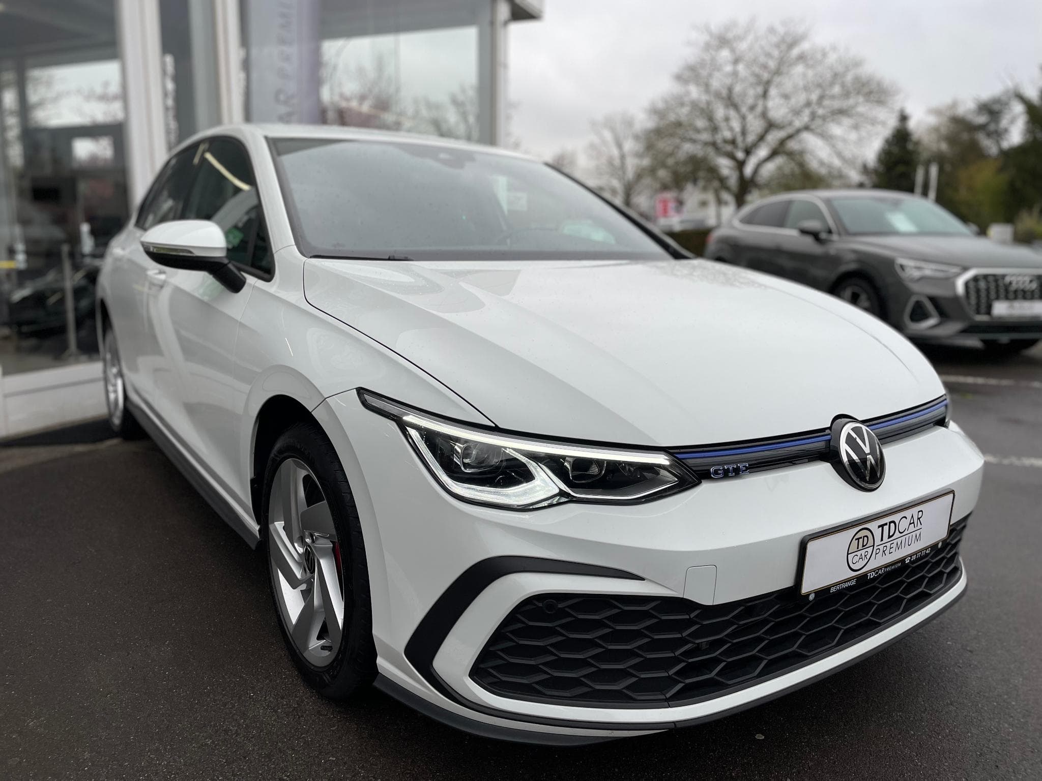 VW Golf 8 GTE 1.4 TSI 245CV DSG (2020) - Photo 3