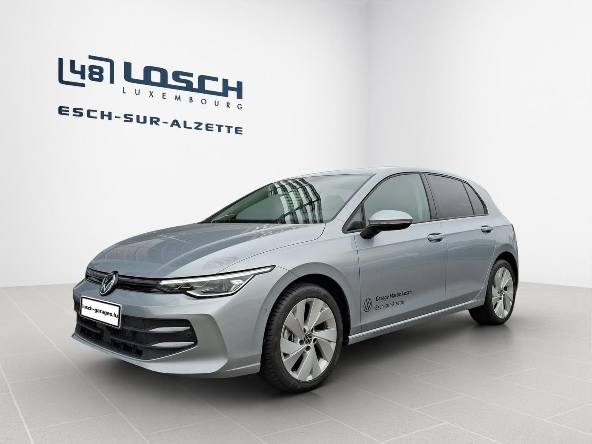 VW Golf Life (2025) - Photo 1