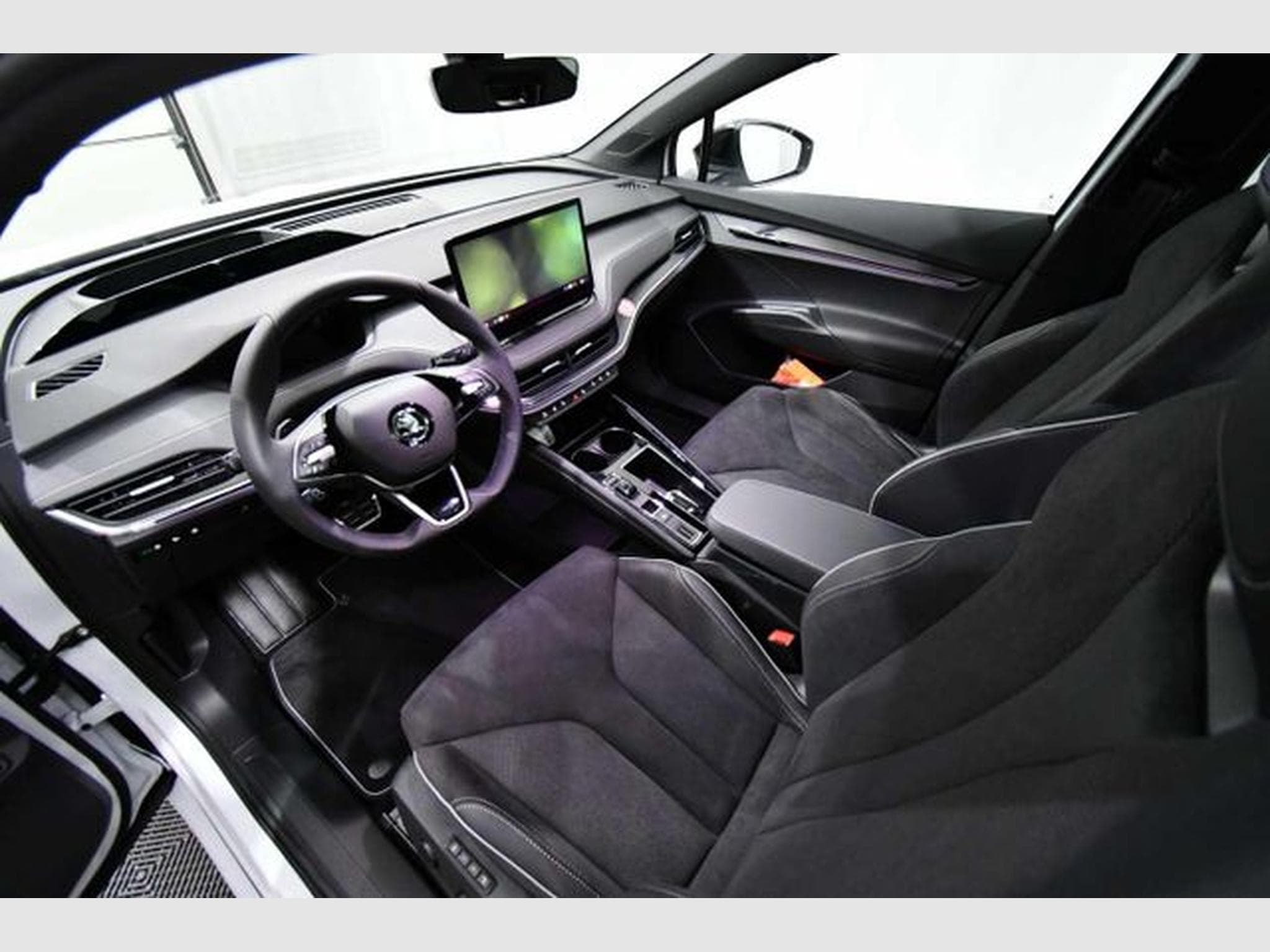 Skoda Enyaq Enyaq Coupe 85x Sportline - Pano, AHK, Navi (2024) - Photo 2