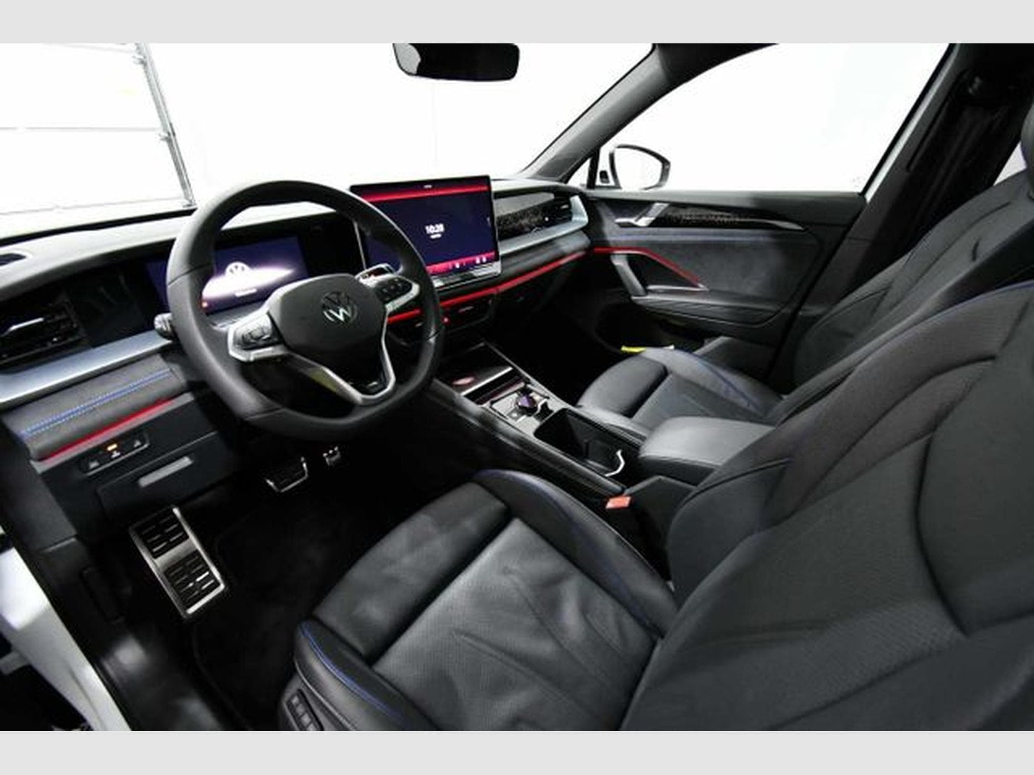 VW Tayron Tayron Diesel 2.0 TDI SCR 4MOTION DSG R-Line - 7 (2025) - Photo 6